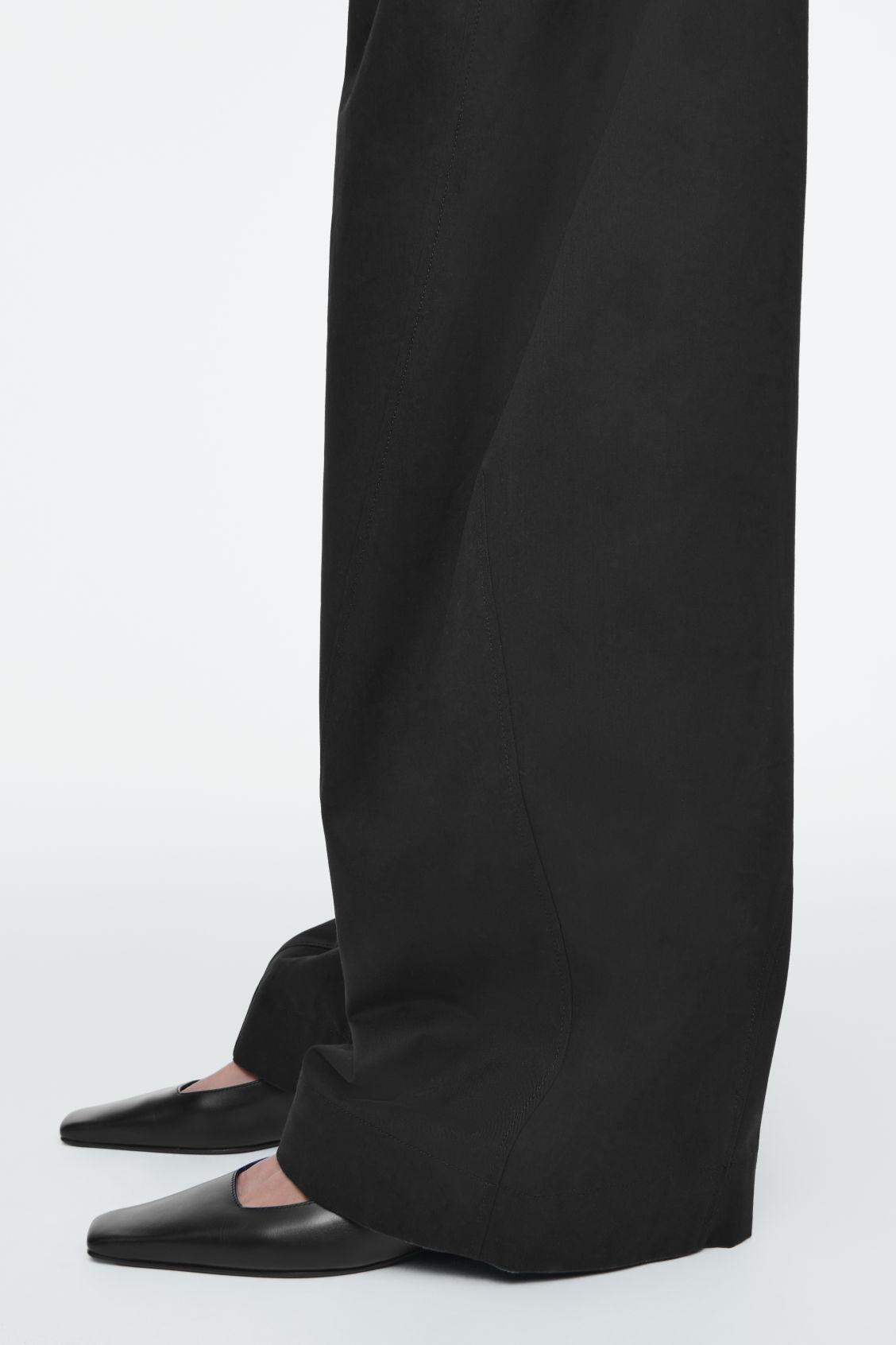 DECONSTRUCTED COTTON BARREL-LEG PANTS Product Image