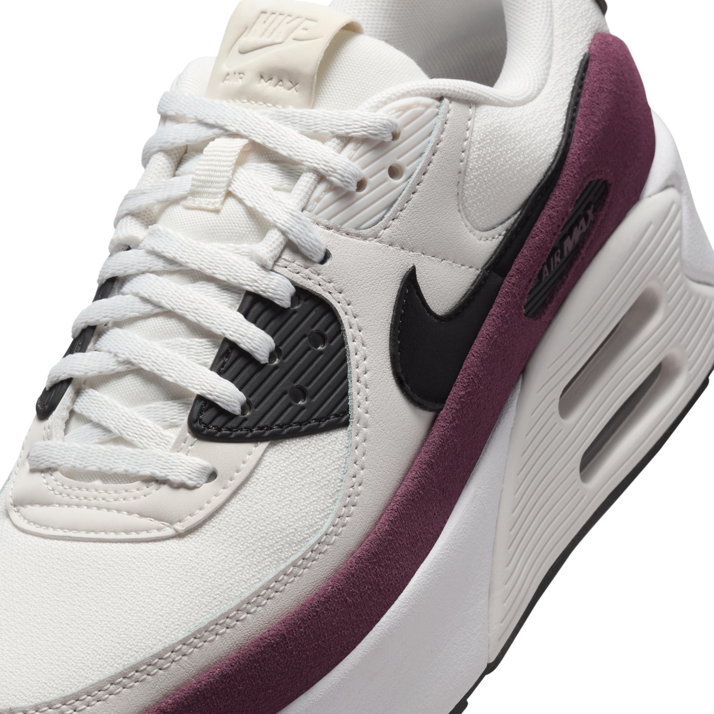 Nike Womens Air Max 90 LV Shoes | FD4328-109 Product Image