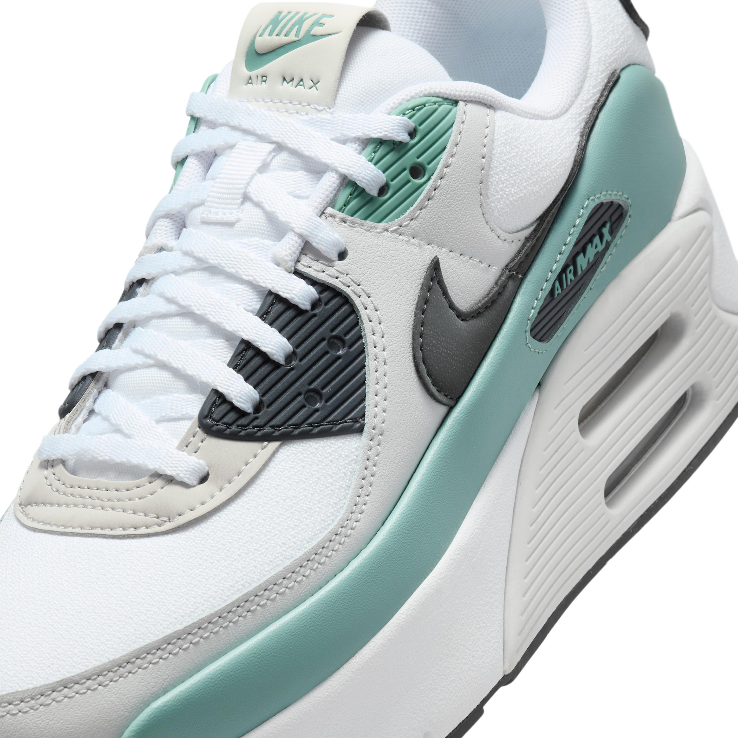Nike Womens Air Max 90 LV Shoes | FD4328-109 Product Image