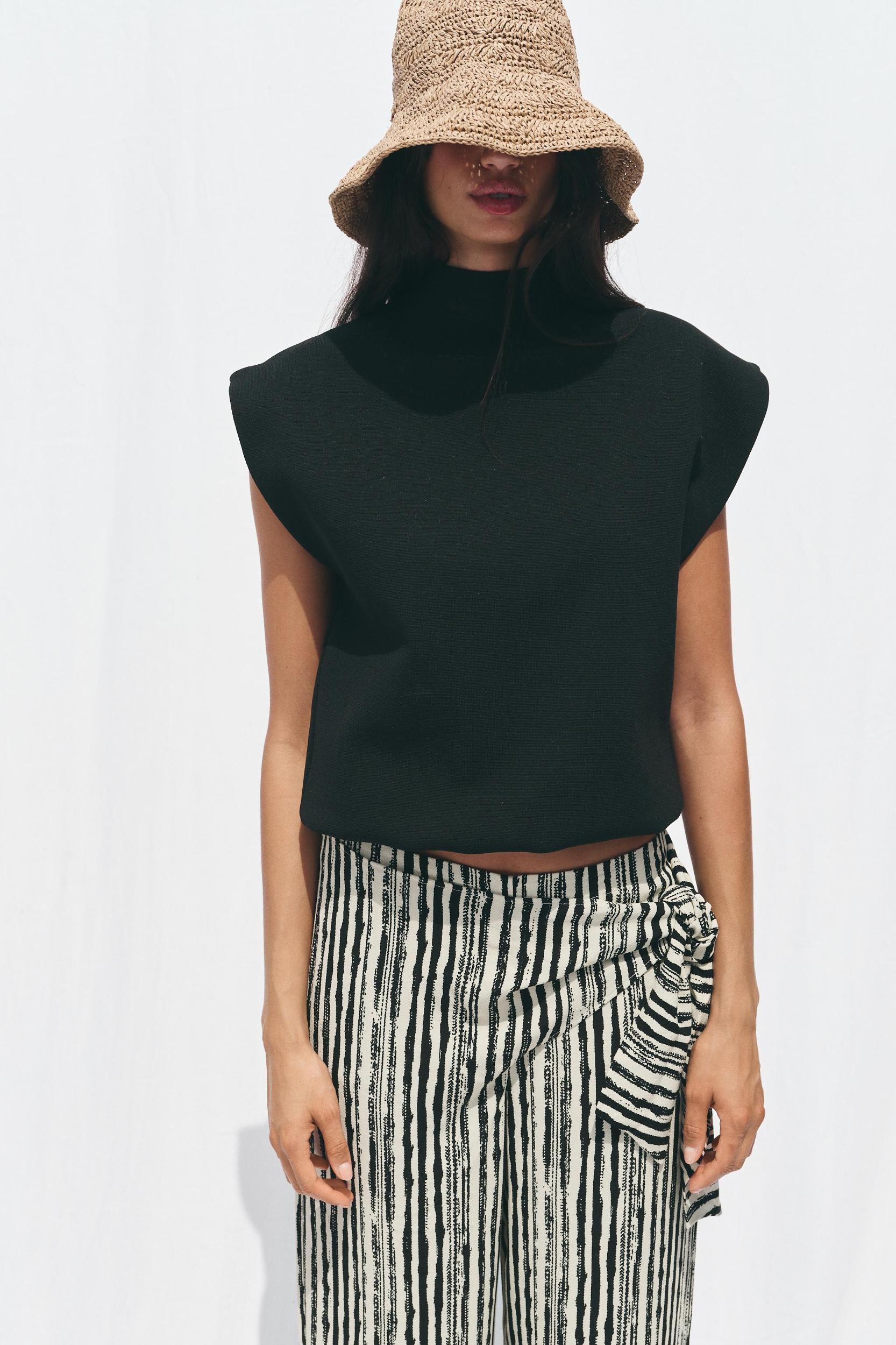 STRIPED WIDE LEG WRAP PANTS Product Image