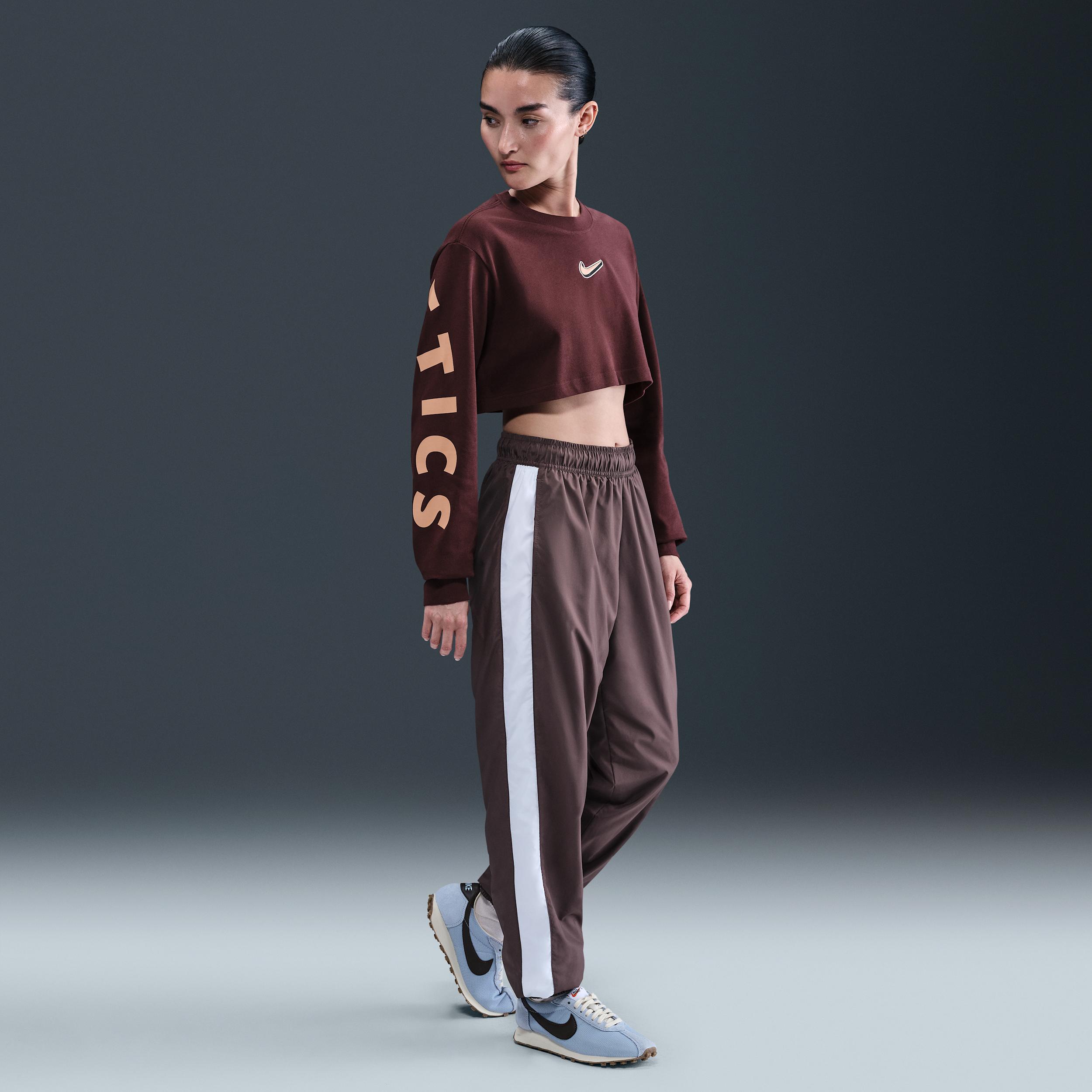 Women's Nike Sportswear Oversized Long-Sleeve Cropped T-Shirt Product Image