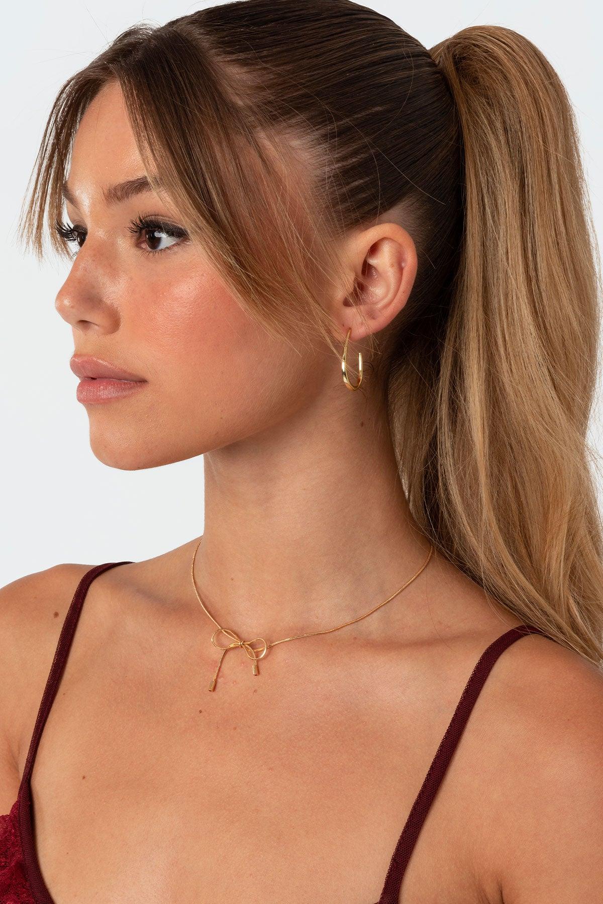 Bestie Bow Necklace Product Image