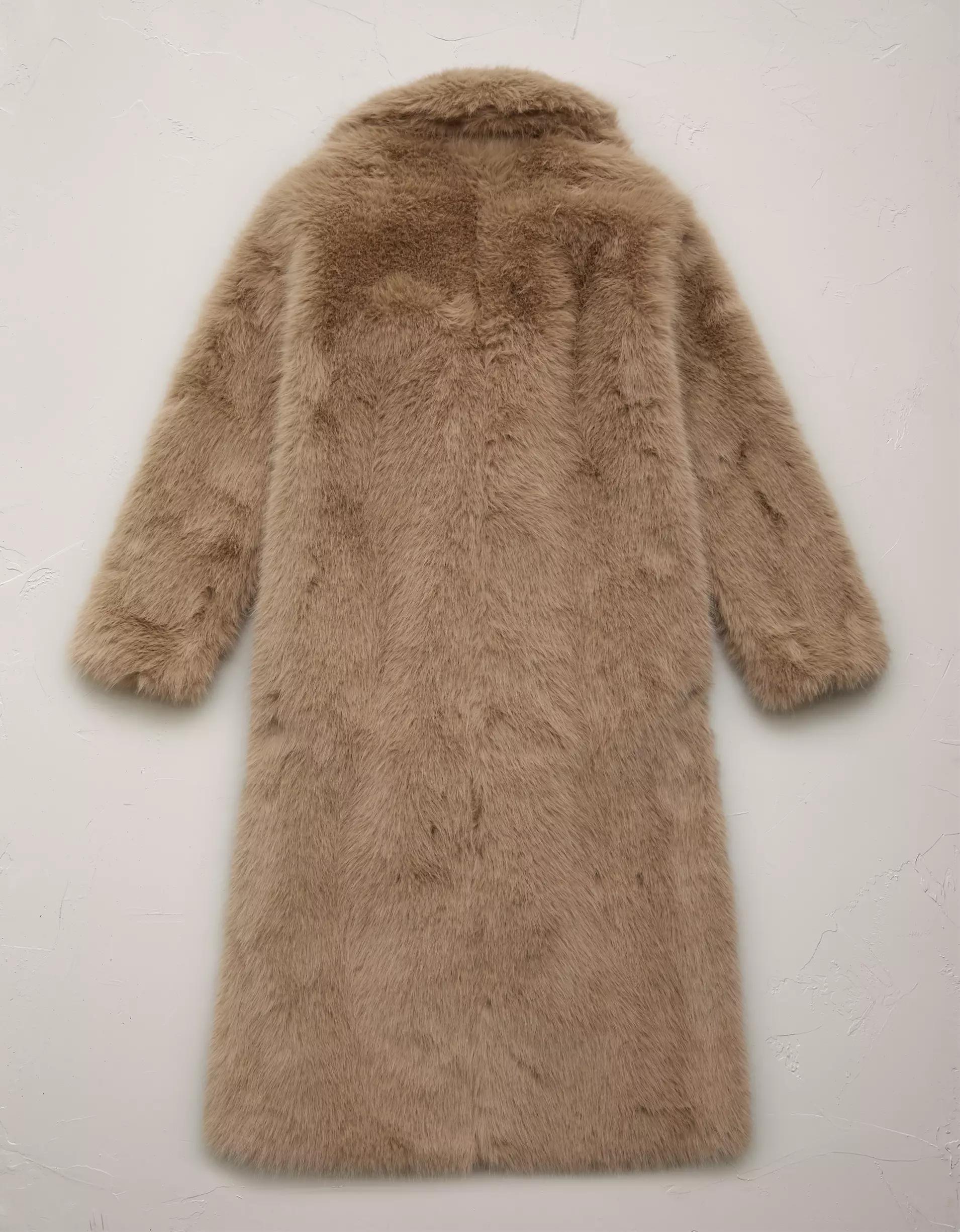 AE77 Oversized Faux Fur Coat Product Image