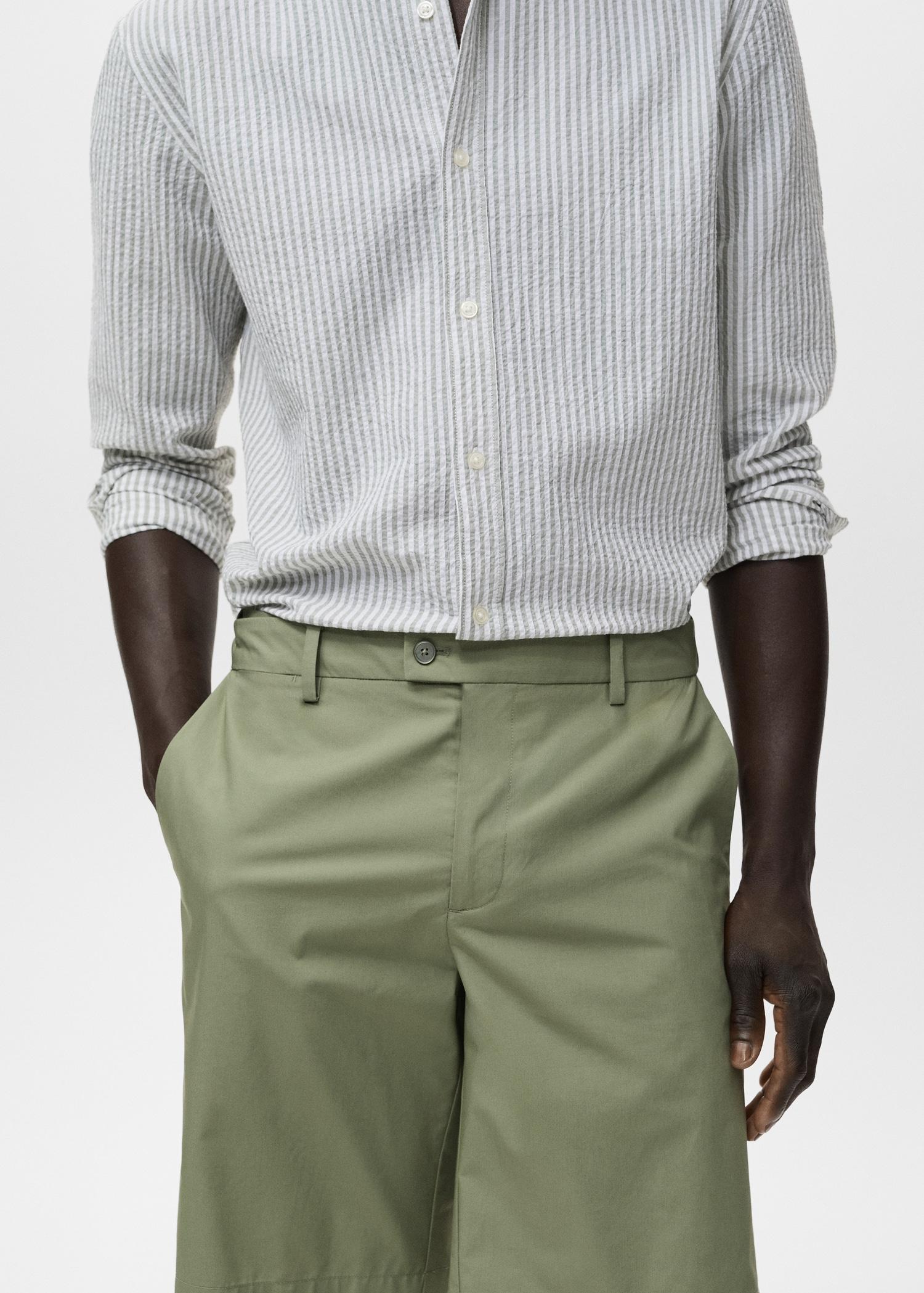 Cotton bermuda shorts with an interior elastic strip - Men | MANGO USA Product Image