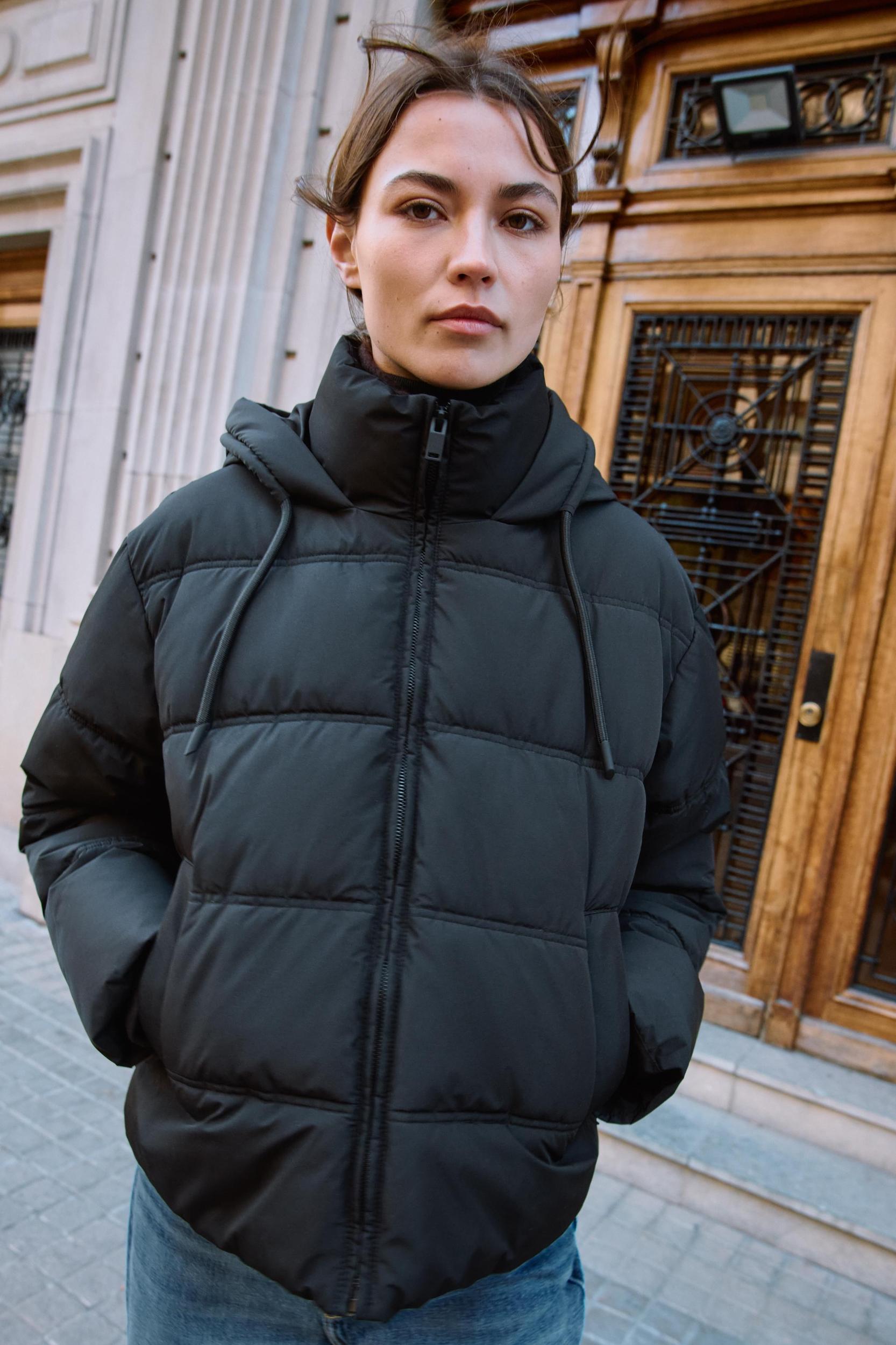 SHORT WATER REPELLENT WINDPROOF HOODIE ANORAK Product Image