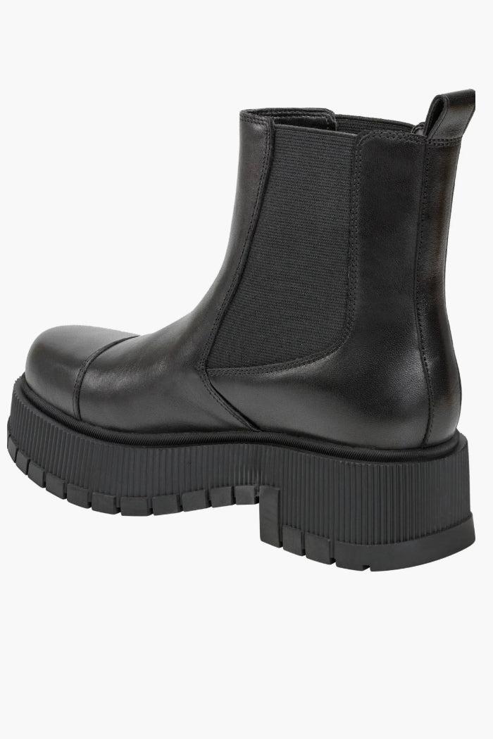 Bermuda Lug Sole Chelsea Boot Product Image