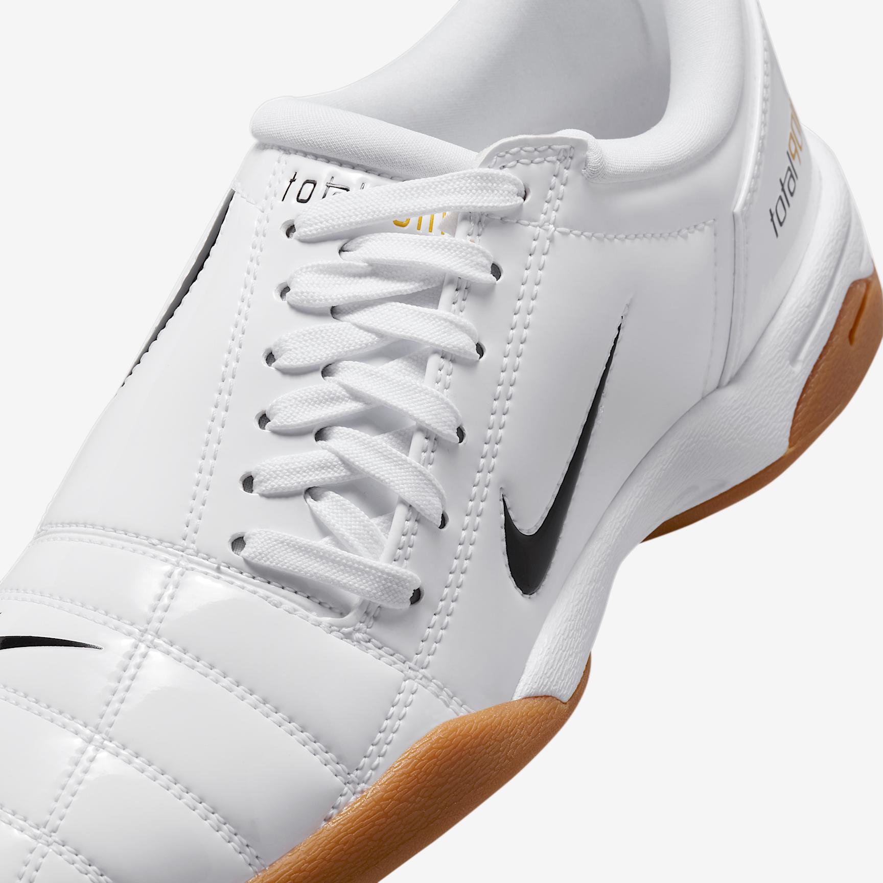 Nike Total 90 Women's Shoes Product Image