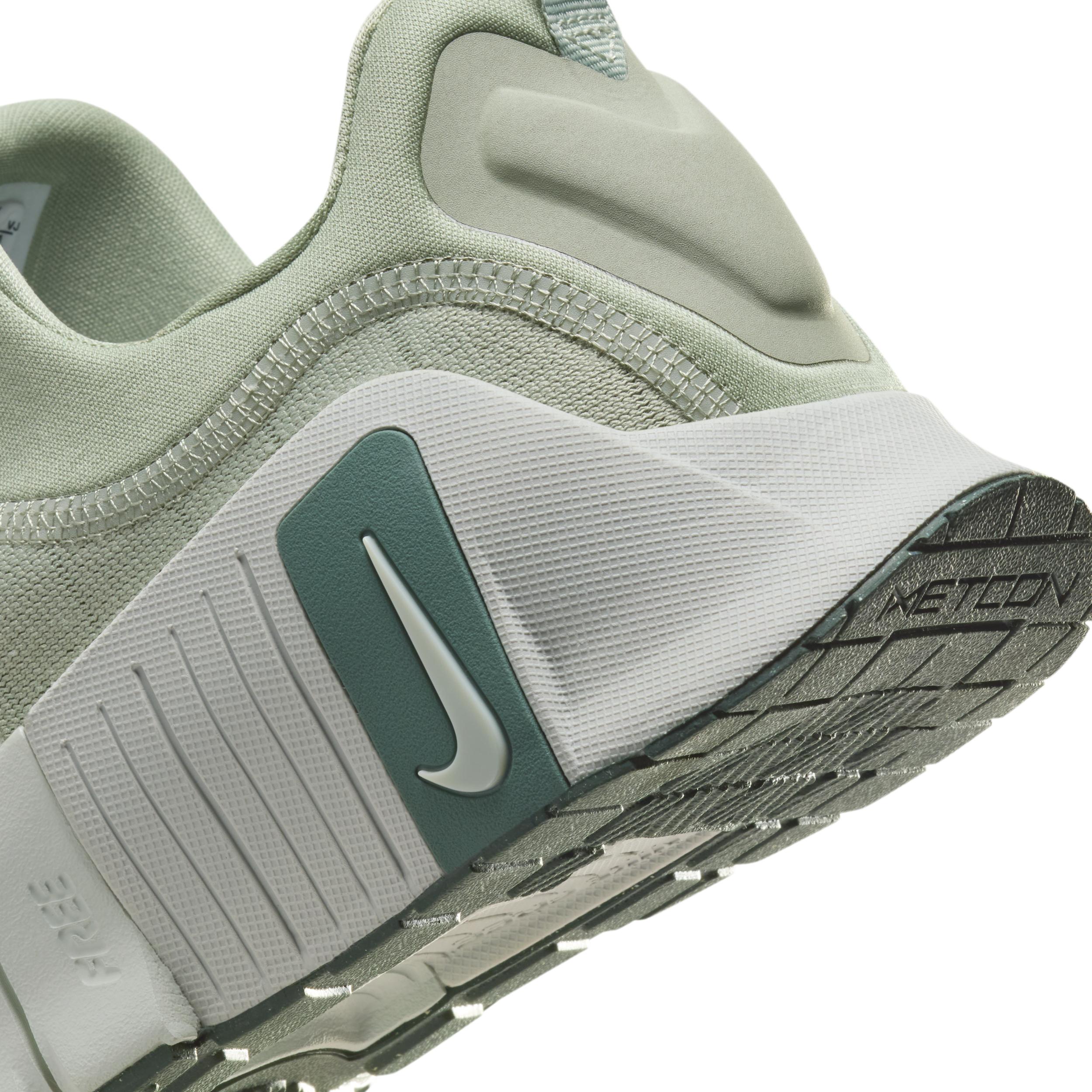 Nike Mens Free Metcon 6 Workout Shoes | FJ7127-301 Product Image