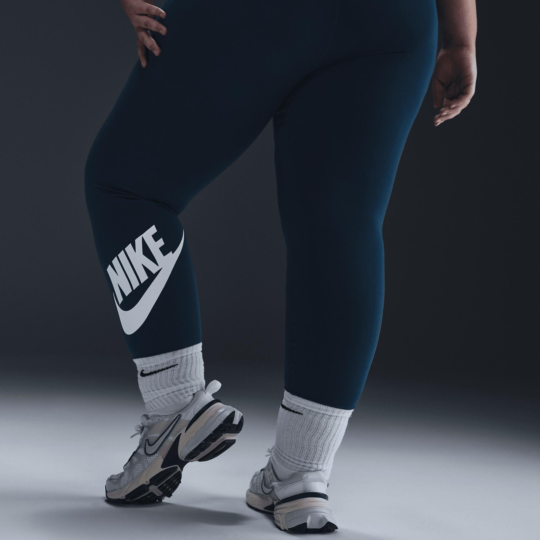 Nike Sportswear Classics Women's High-Waisted Graphic Leggings (Plus Size) Product Image