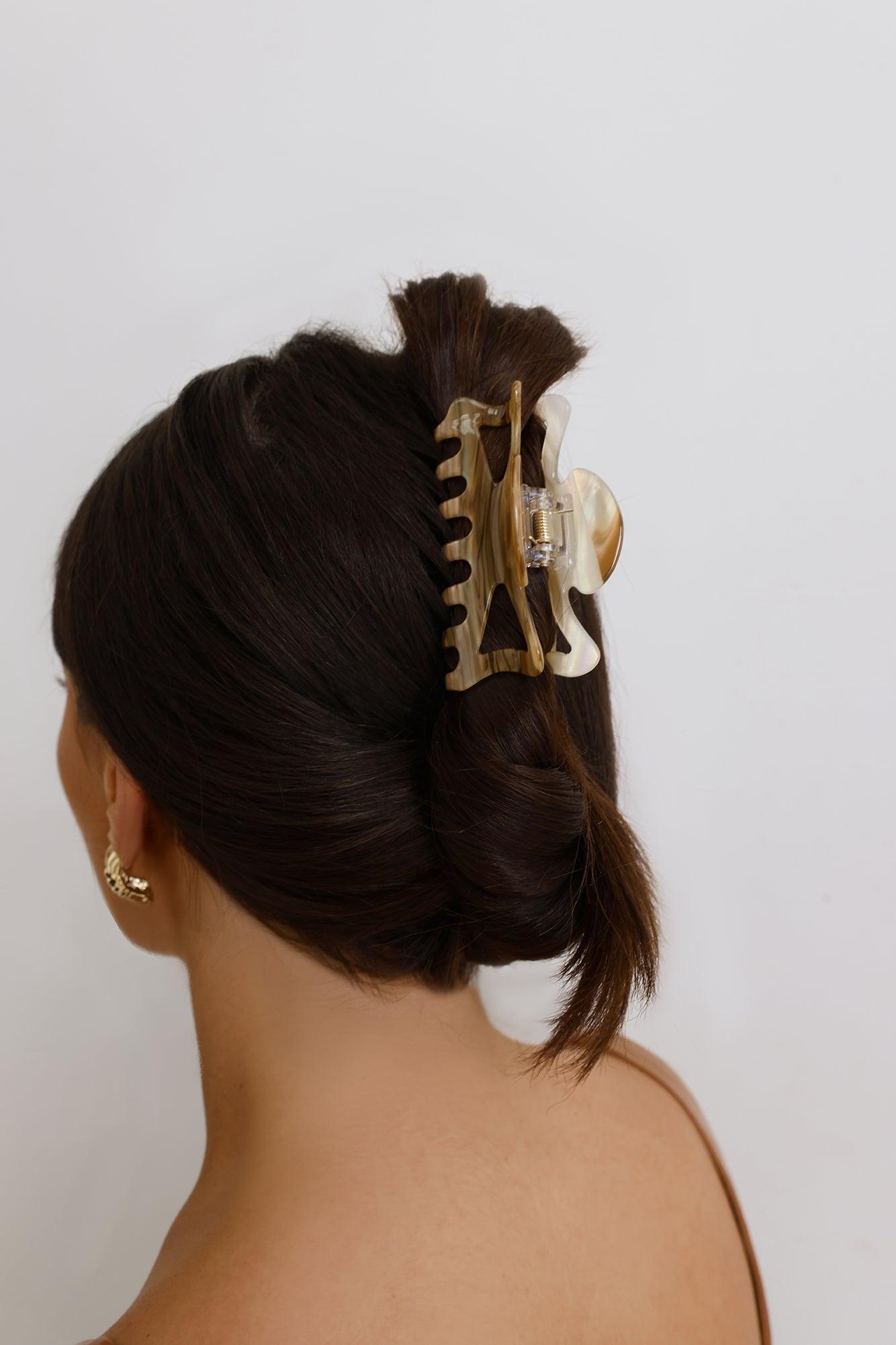 Darcey Claw Clip Natural Product Image