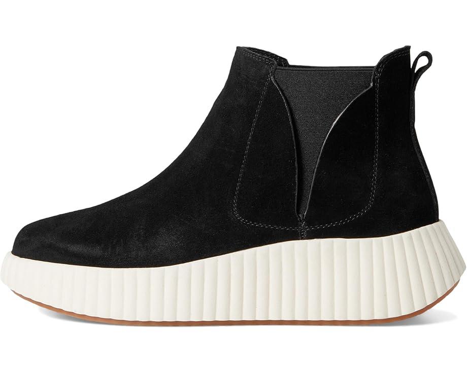 Charming Sneakers Product Image