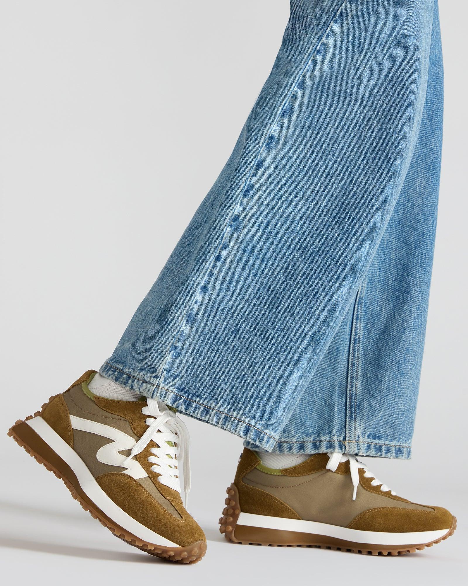 CAMPO OLIVE MULTI Female Product Image