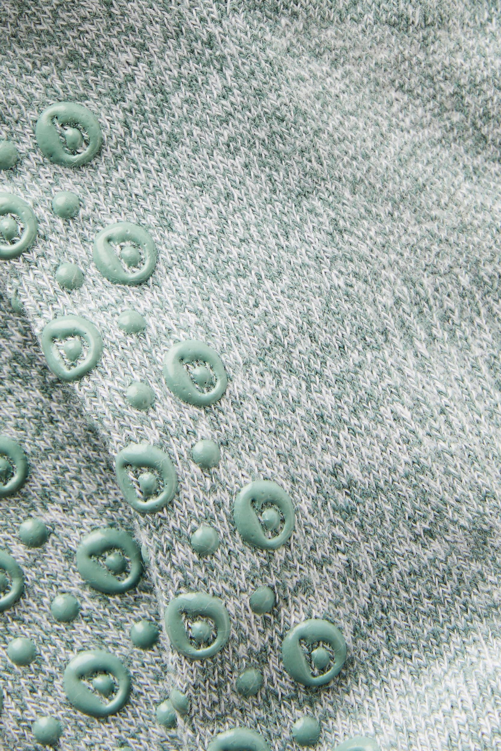 Performance Studio Sock Product Image