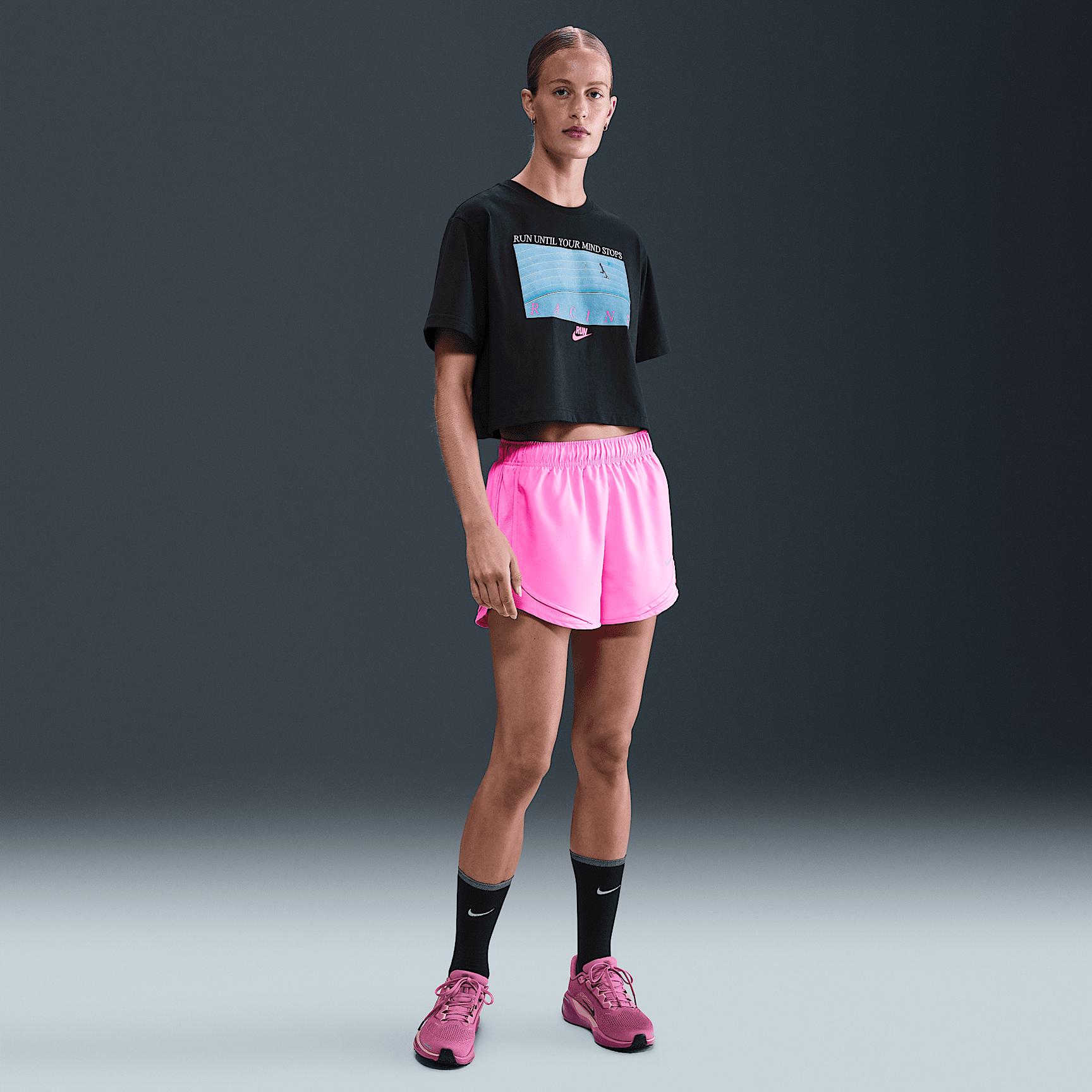 Women's Nike Sportswear Club Cropped T-Shirt Product Image