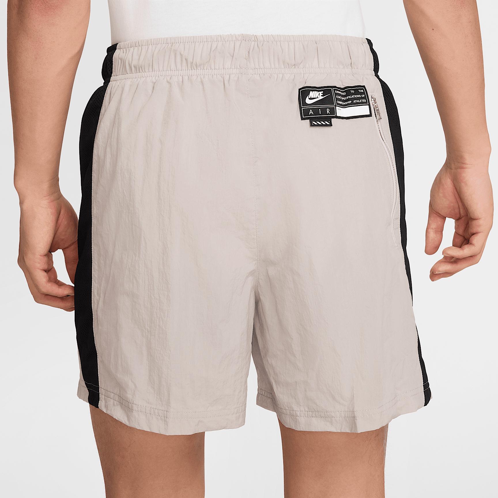 Nike Men's Air Woven Shorts Product Image