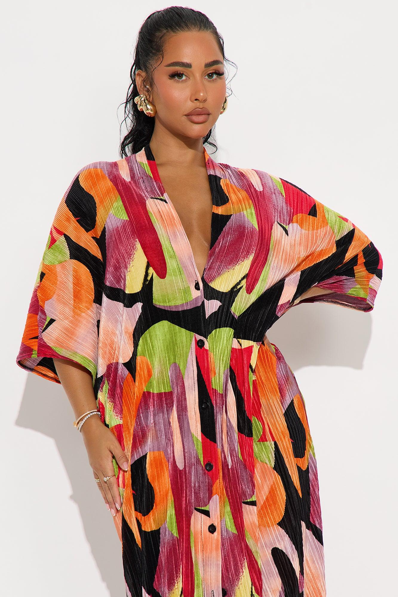 Isa Plisse Printed Maxi Dress - Green/combo Female Product Image