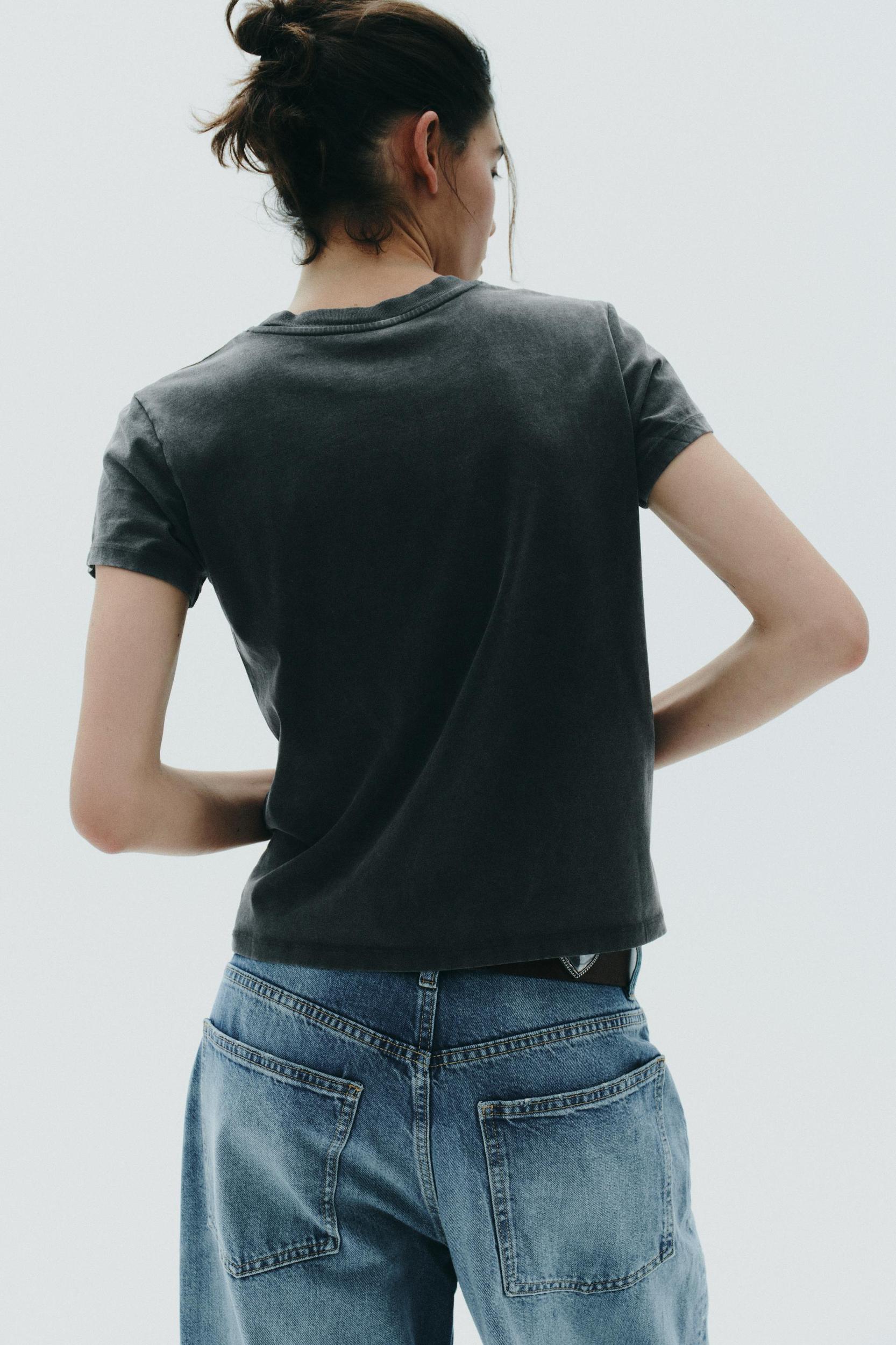 WASHED EFFECT RHINESTONE T-SHIRT Product Image