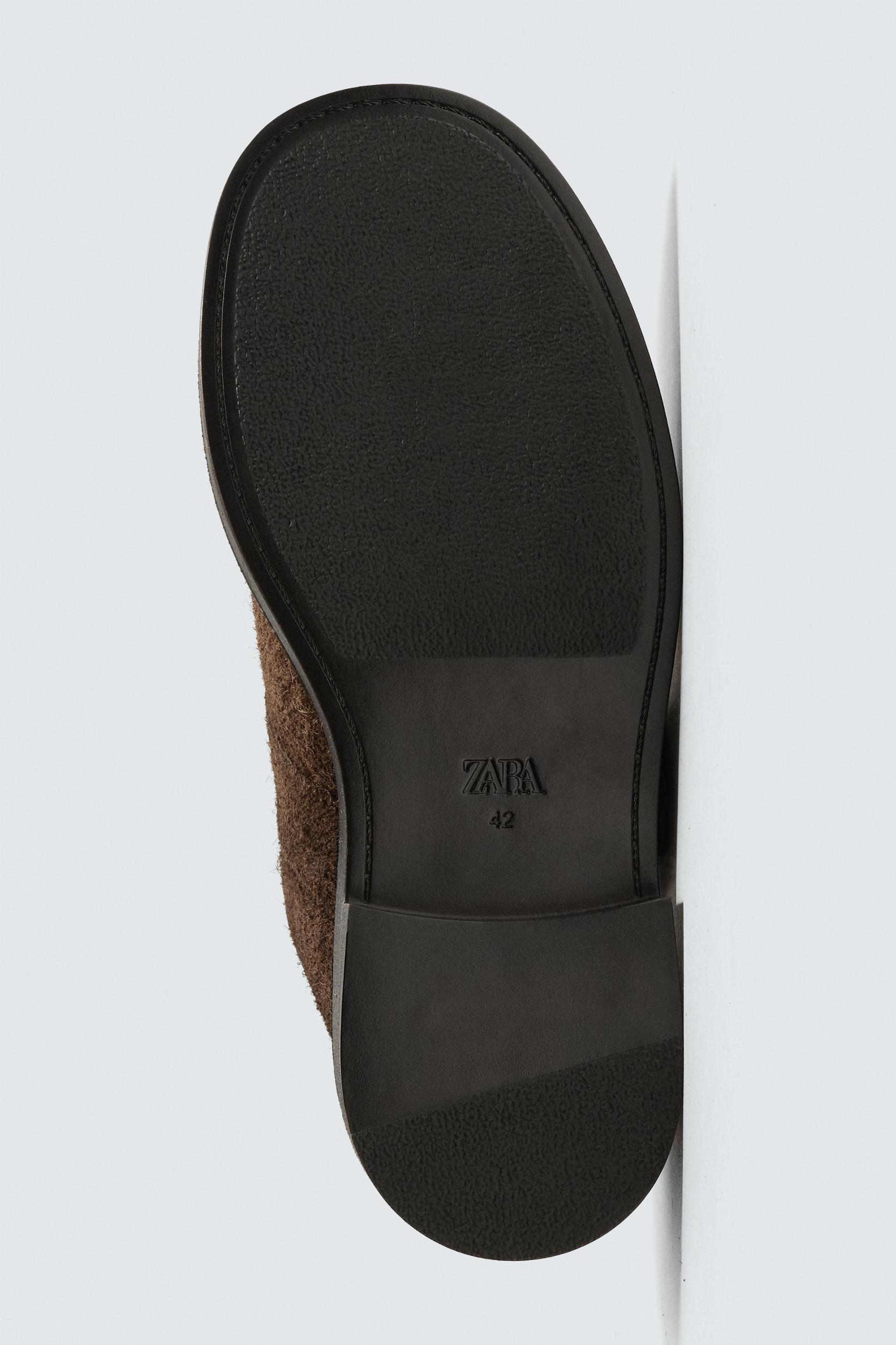 MONOCHROME THICK-SOLED SNEAKERS Product Image