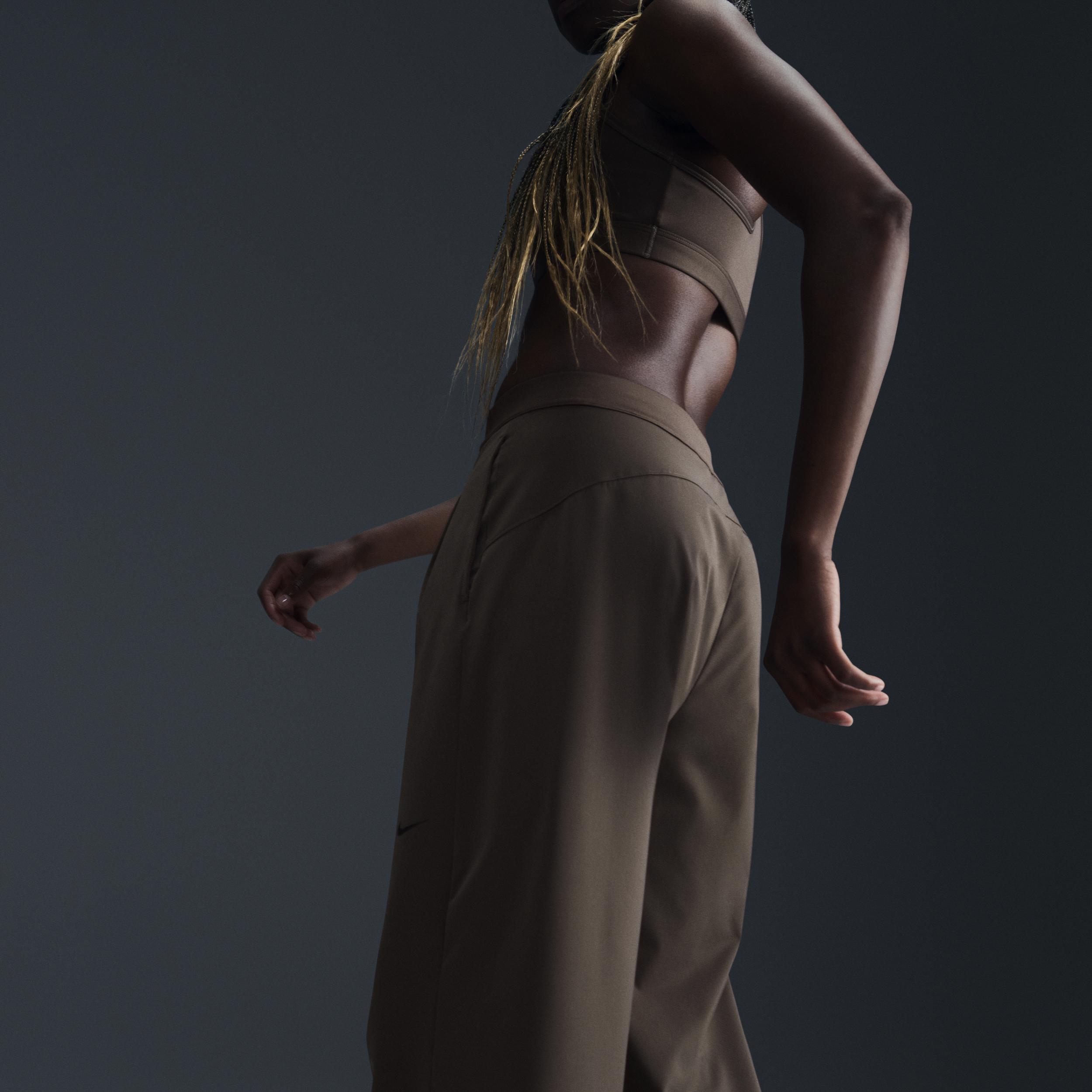 Nike Bliss Women's Dri-FIT Trousers Product Image