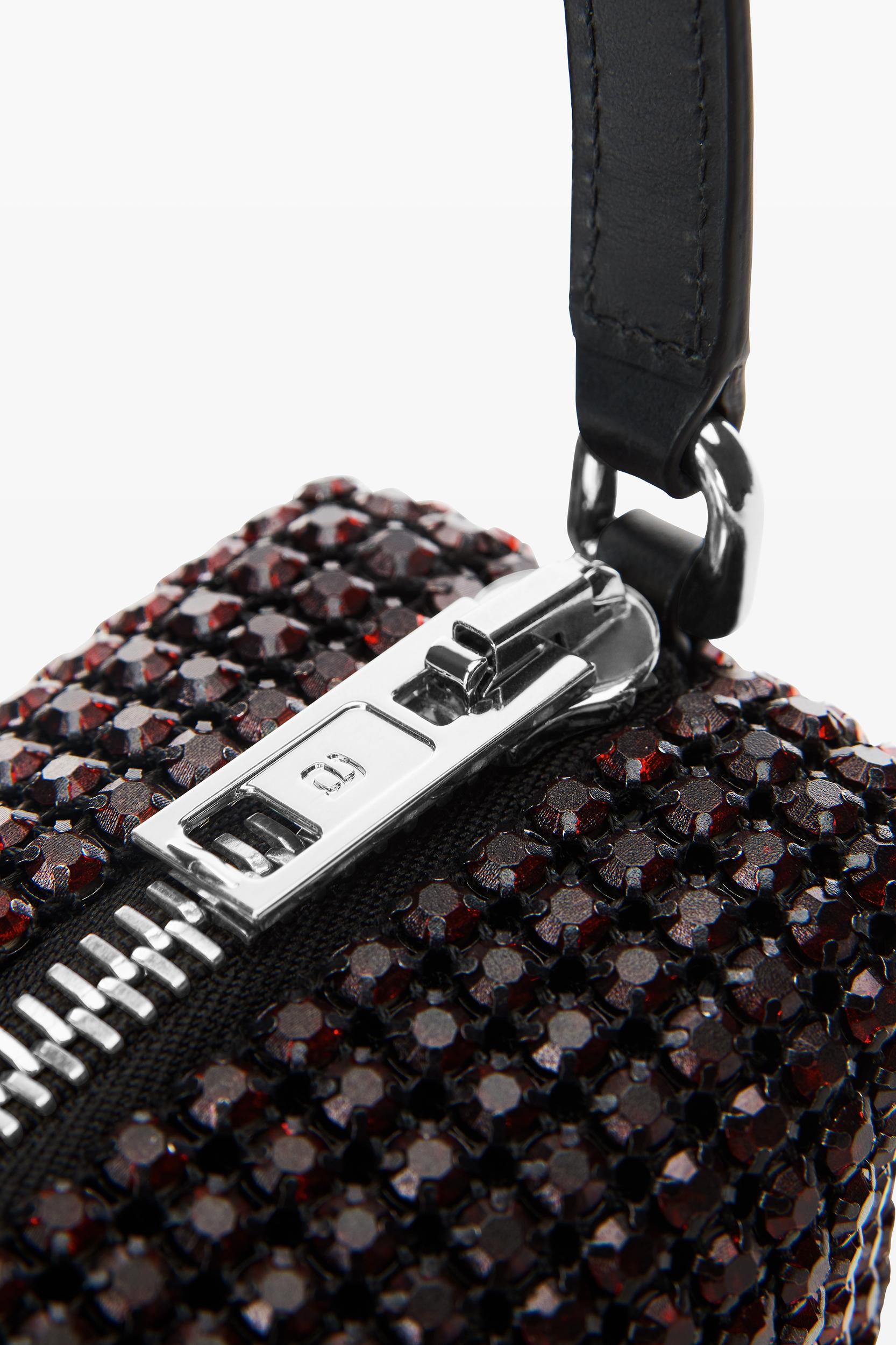 Heiress Medium Pouch Product Image