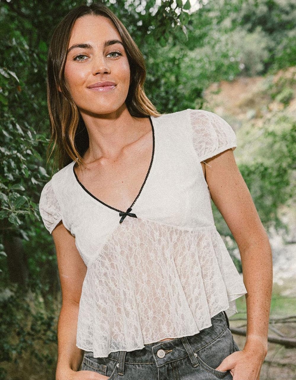 FULL TILT Lace V-Neck Womens Top - BLUSH Product Image