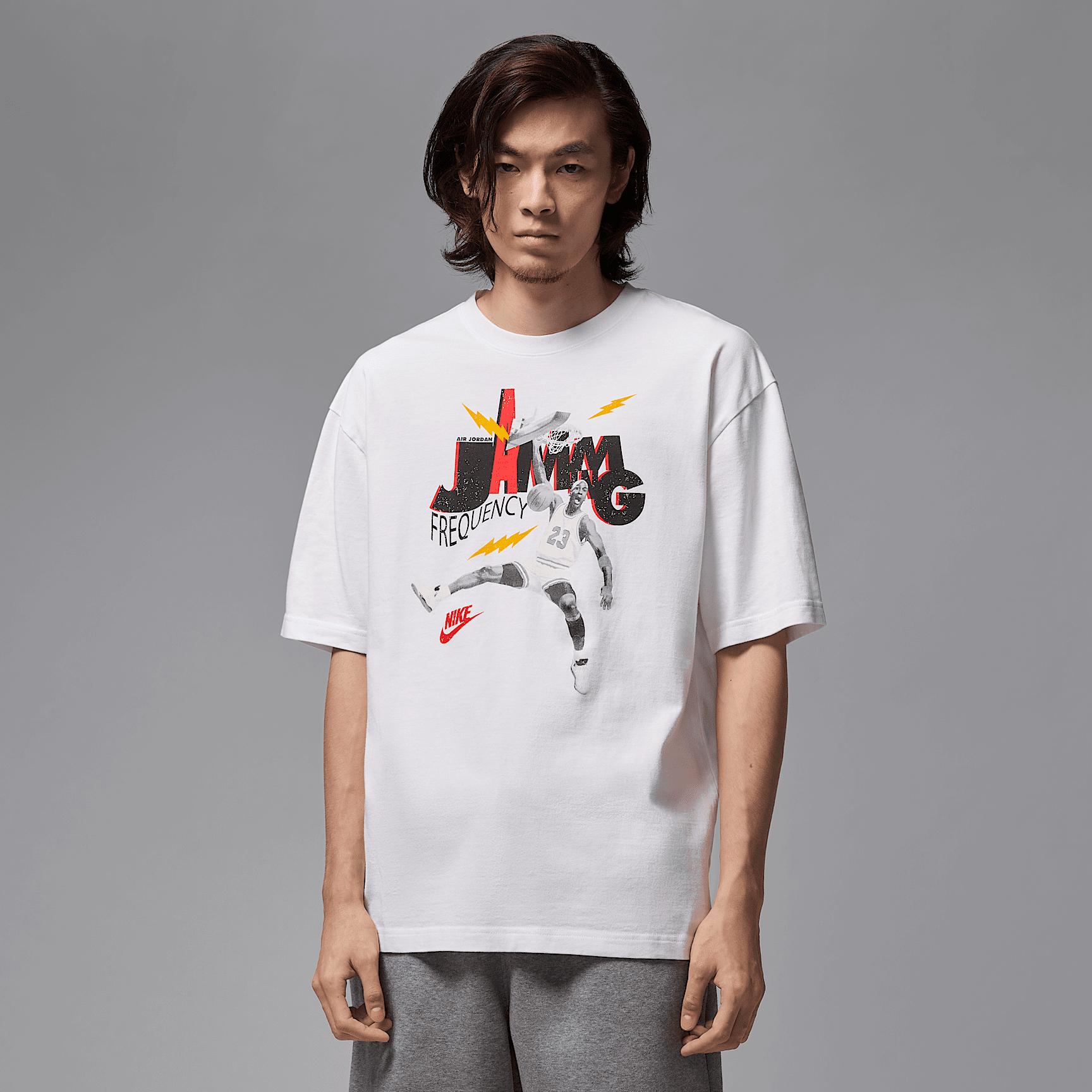 Mens Jordan Brand T-Shirt | HJ2929-100 Product Image