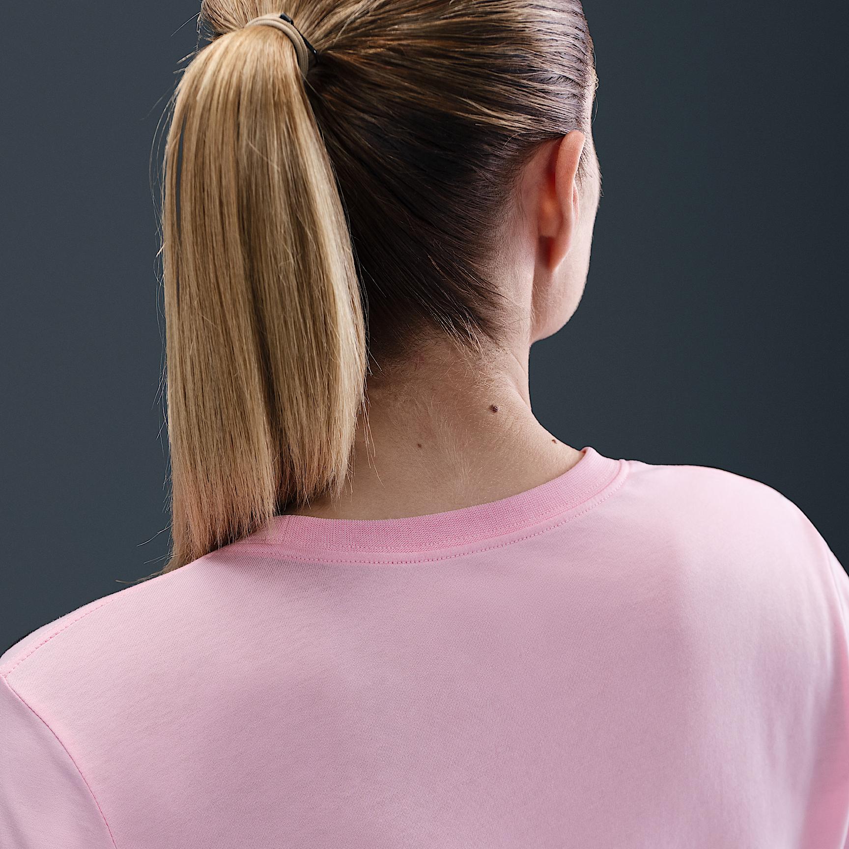 Womens Nike Sportswear Club Long-Sleeve T-Shirt | HF0780-100 Product Image