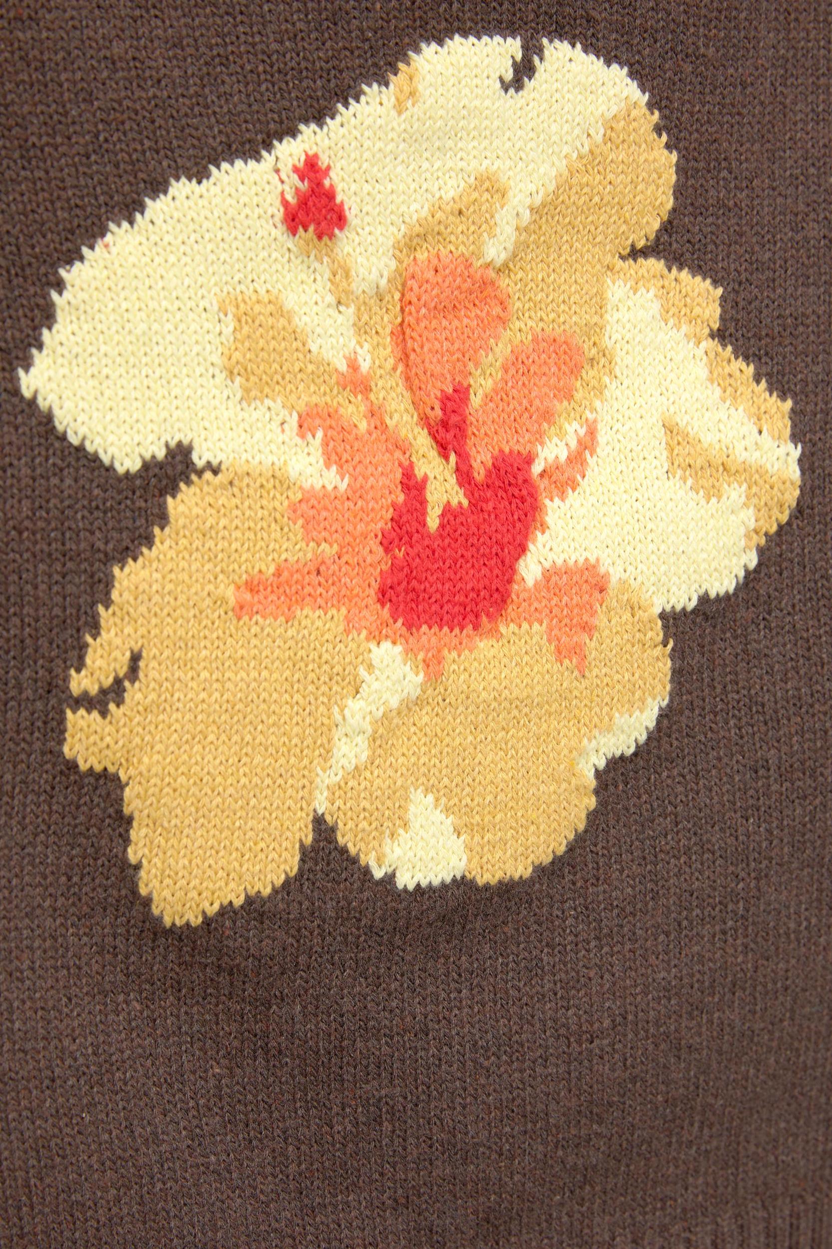 Floral print knit top Product Image