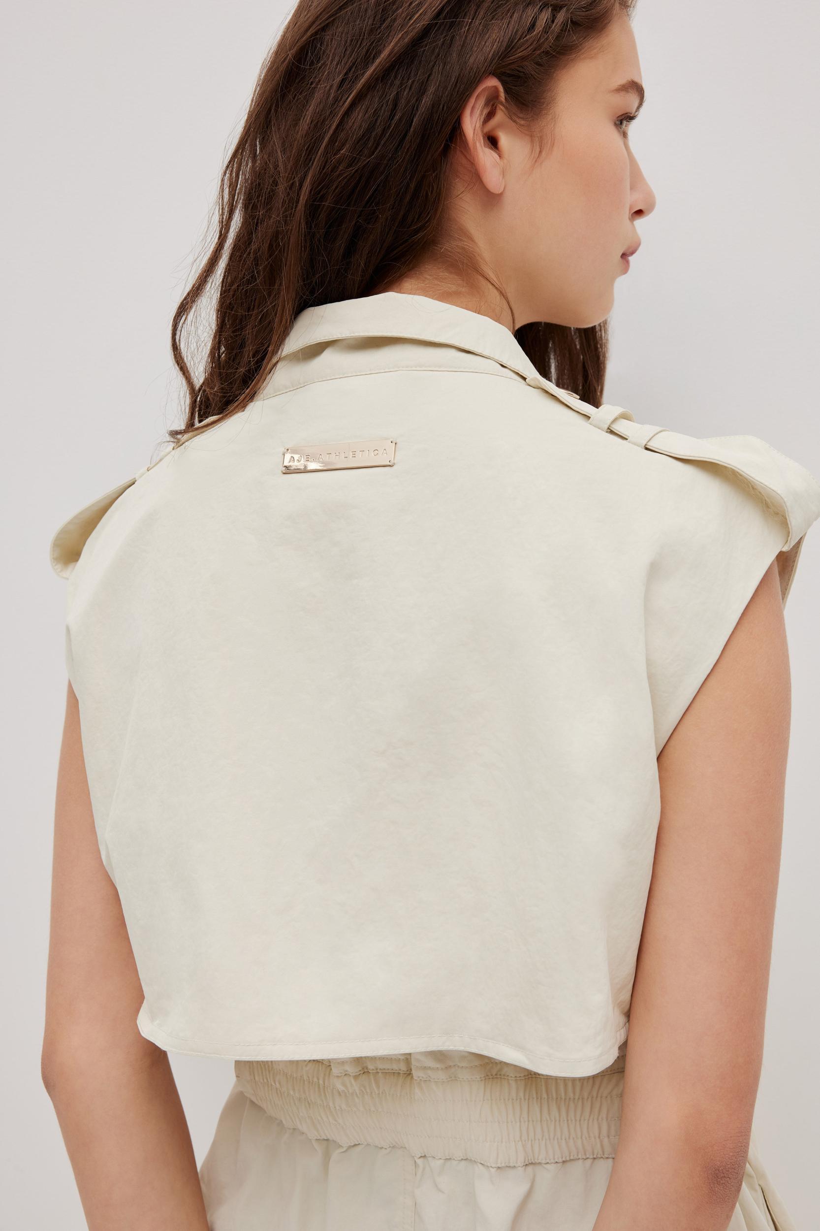 Sleeveless Utility Trench Product Image