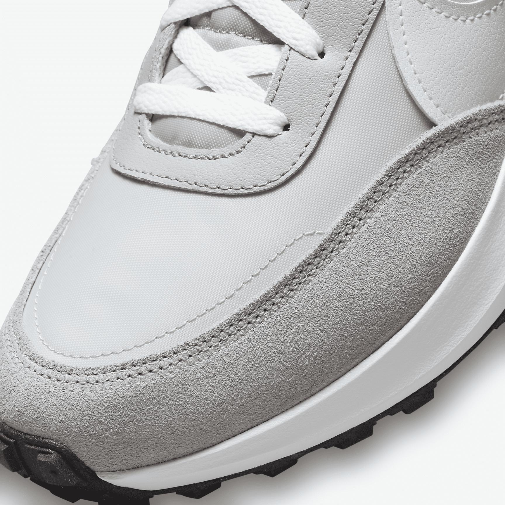 Nike Men's Waffle Debut Shoes Product Image