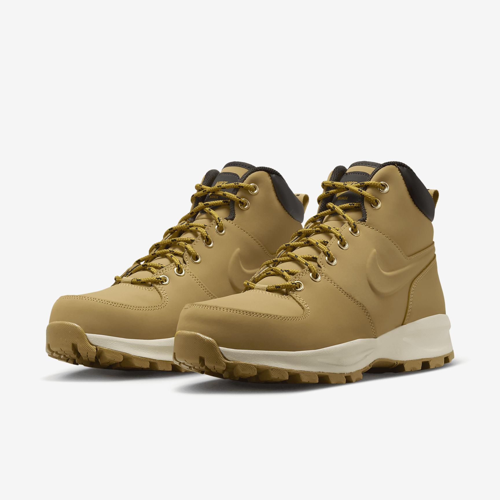 Nike Manoa Leather Boots Product Image