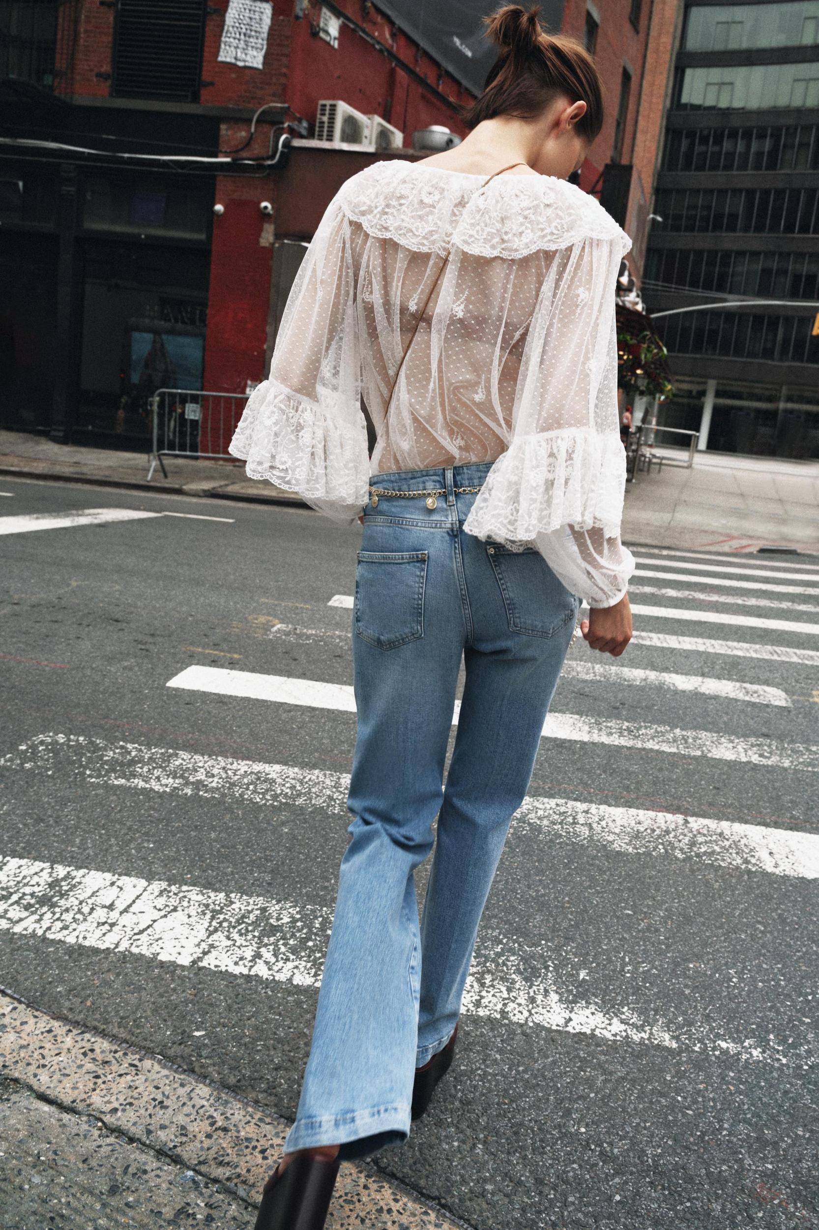 Z1975 HIGH WAIST BOOTCUT JEANS WITH CHAIN BELT Product Image