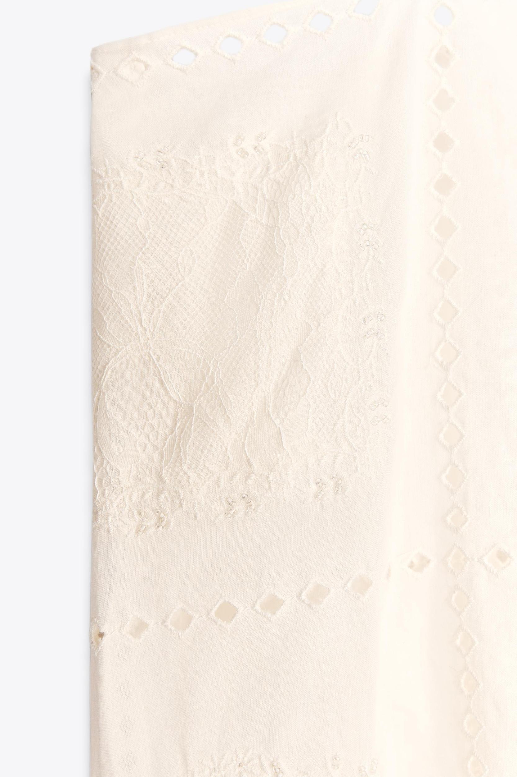 ZW COLLECTION EMBROIDERED TOP Product Image