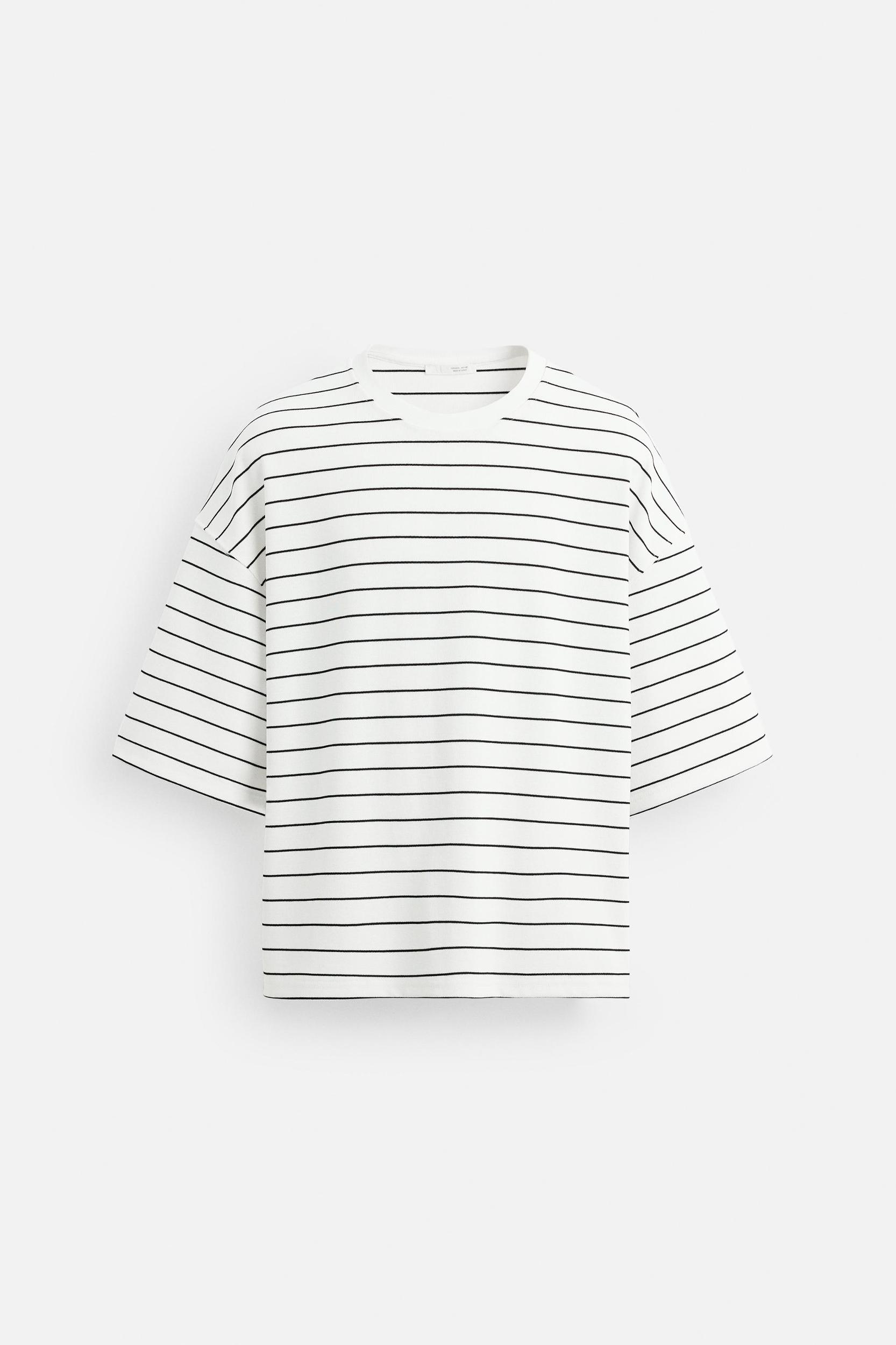 STRIPED BOXY FIT T-SHIRT Product Image