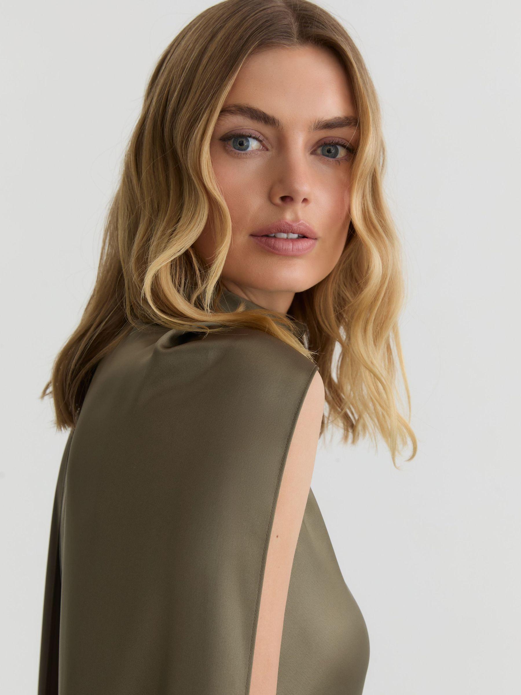 Petite Polka-Dot Wide-Leg Suit Trousers in White/Navy Product Image