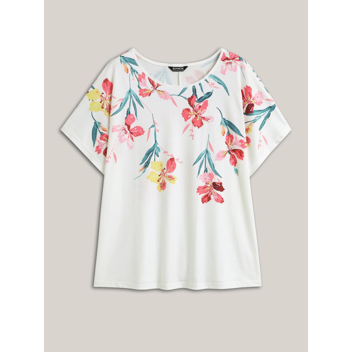 Plus Size Floral Print Round Neck T-Shirt Originalwhite Women Non Natural Flowers Round Neck Everyday-Casual T-shirts BloomChic 14-16/1X Product Image