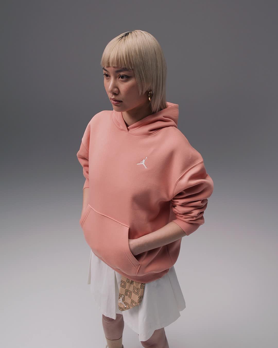 Women's Air Jordan 1 Mid Shoes Product Image