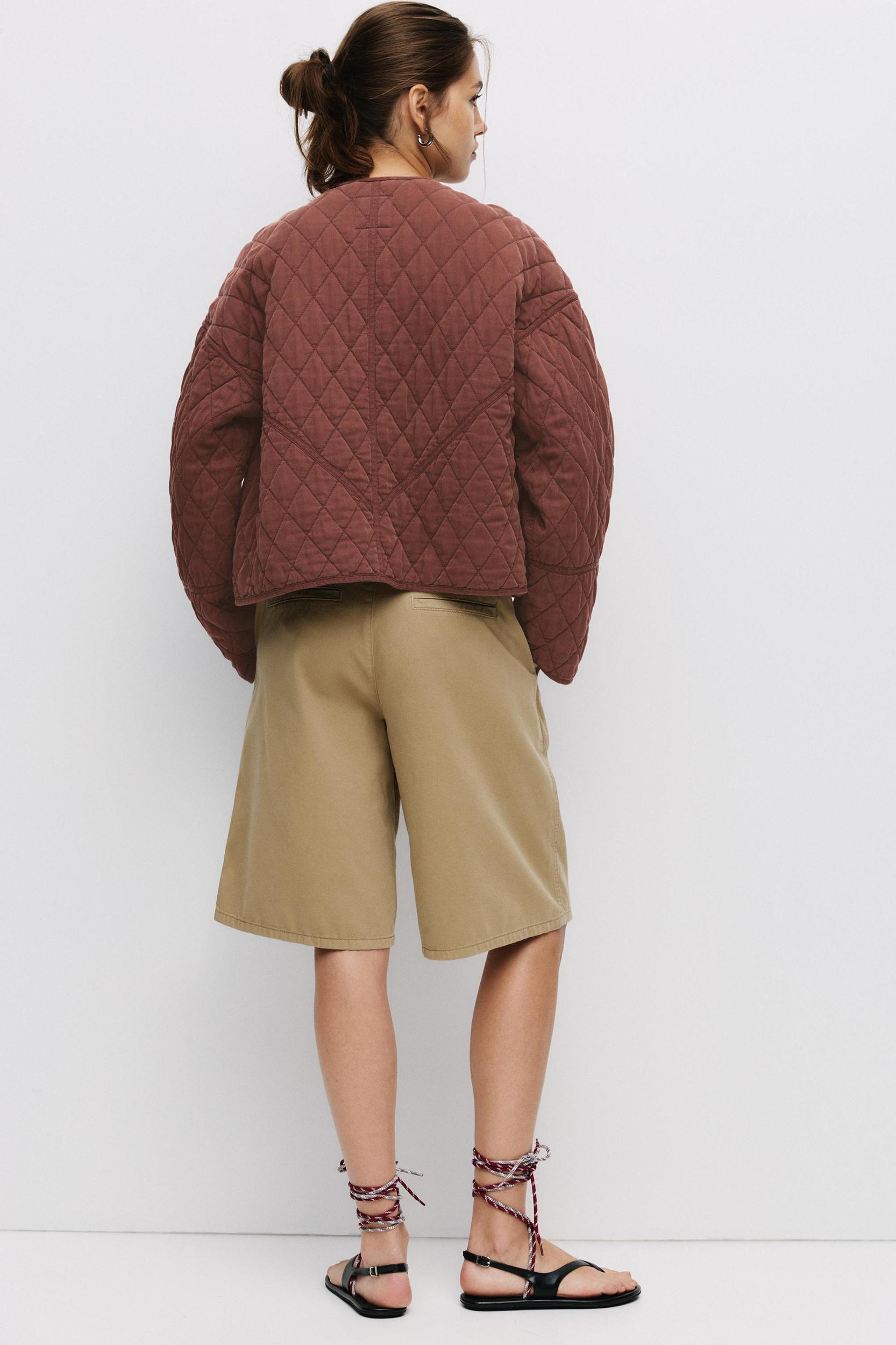 Lightweight puffer jacket Product Image