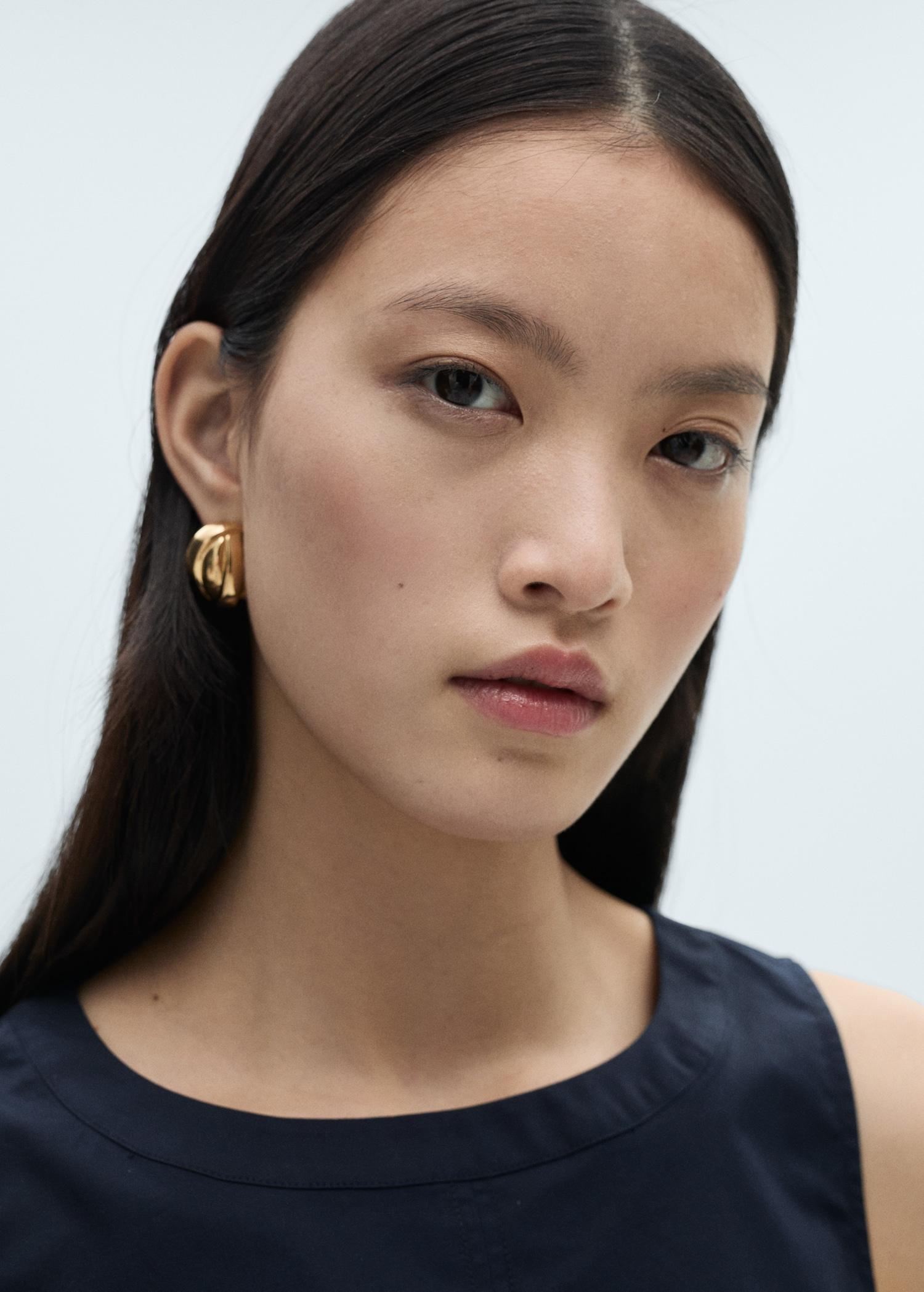 Cotton crop top - Women | MANGO USA Product Image