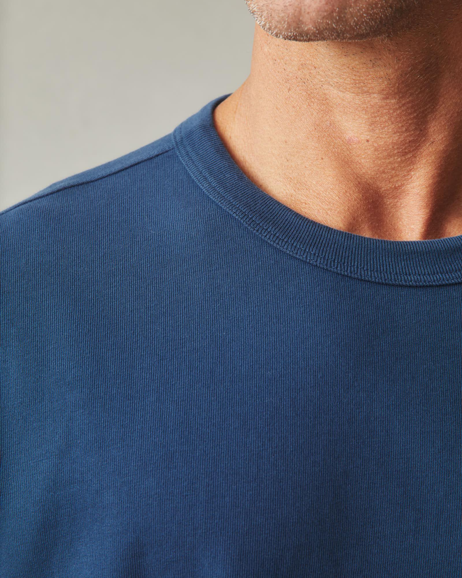 Men's Everest Tee - Marine Navy Product Image