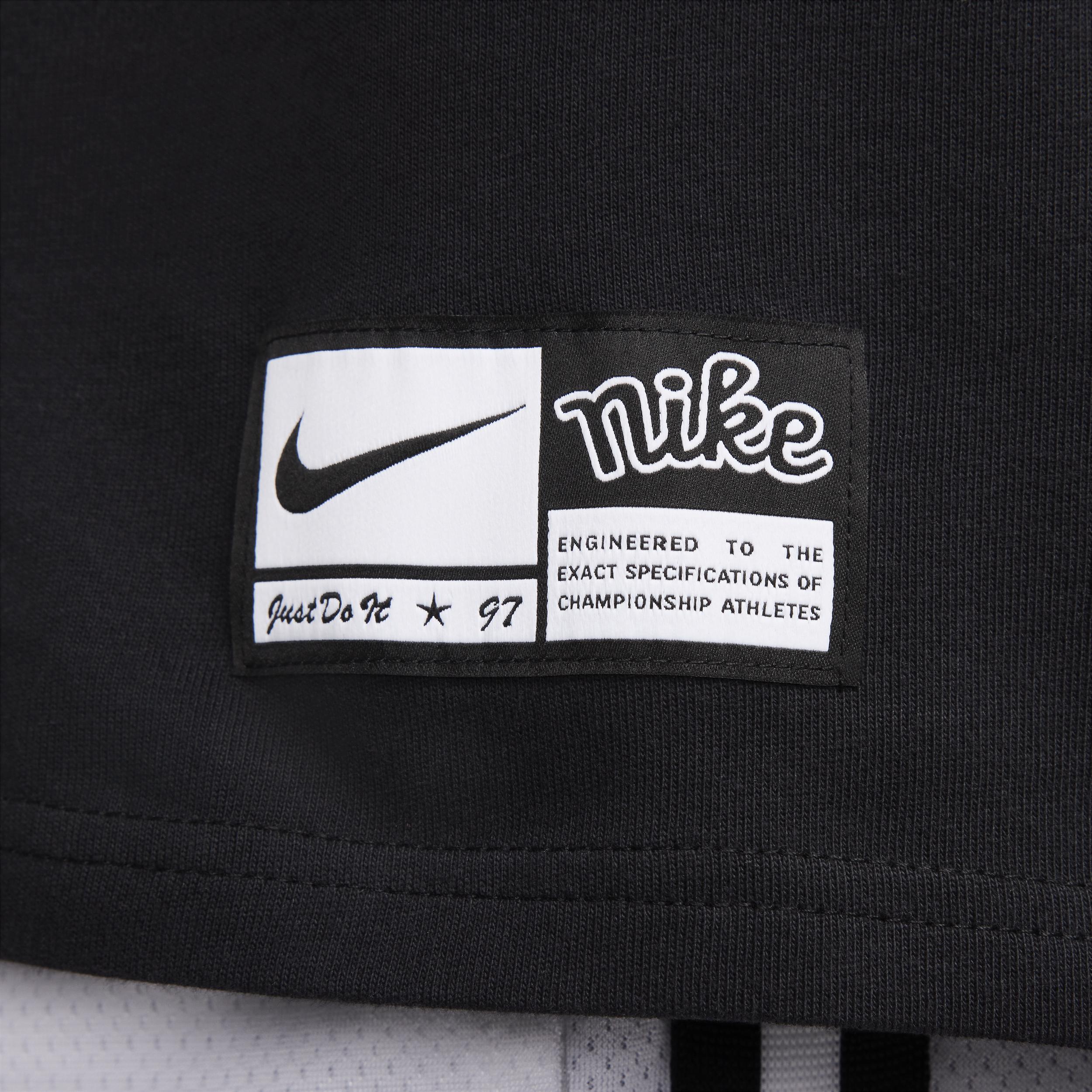 Nike Men's Max90 Basketball T-Shirt Product Image