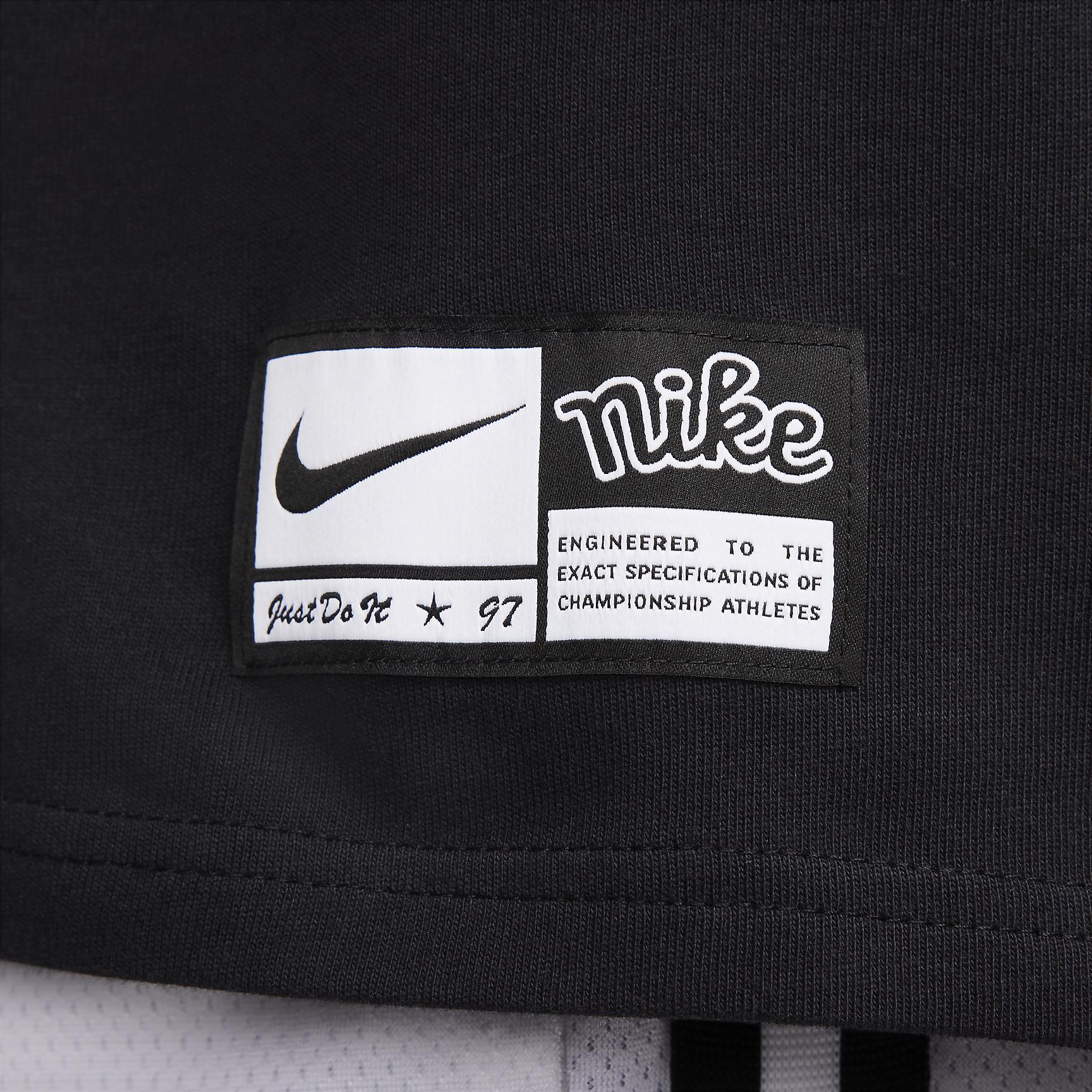 Nike Men's Max90 Basketball T-Shirt Product Image