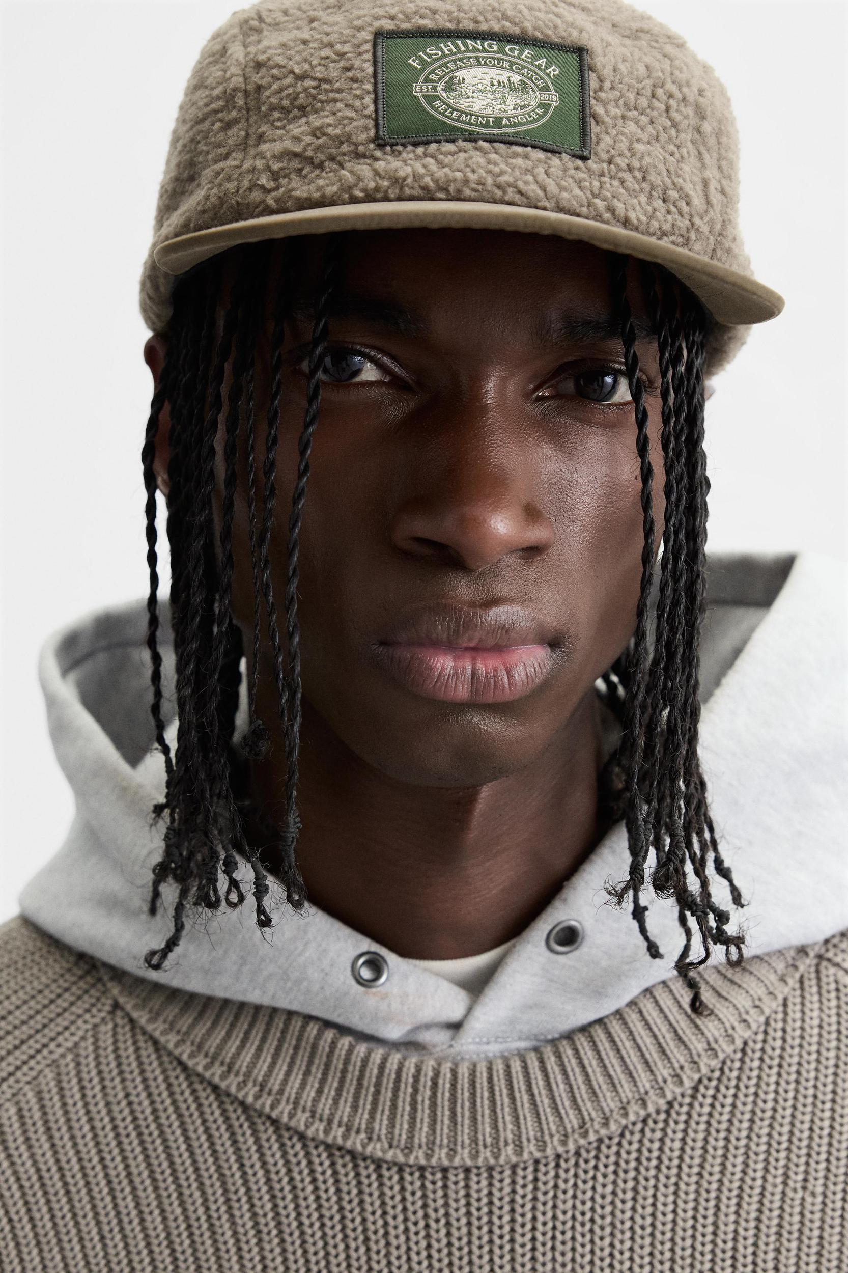 RELAXED FIT STRUCTURE SWEATER Product Image