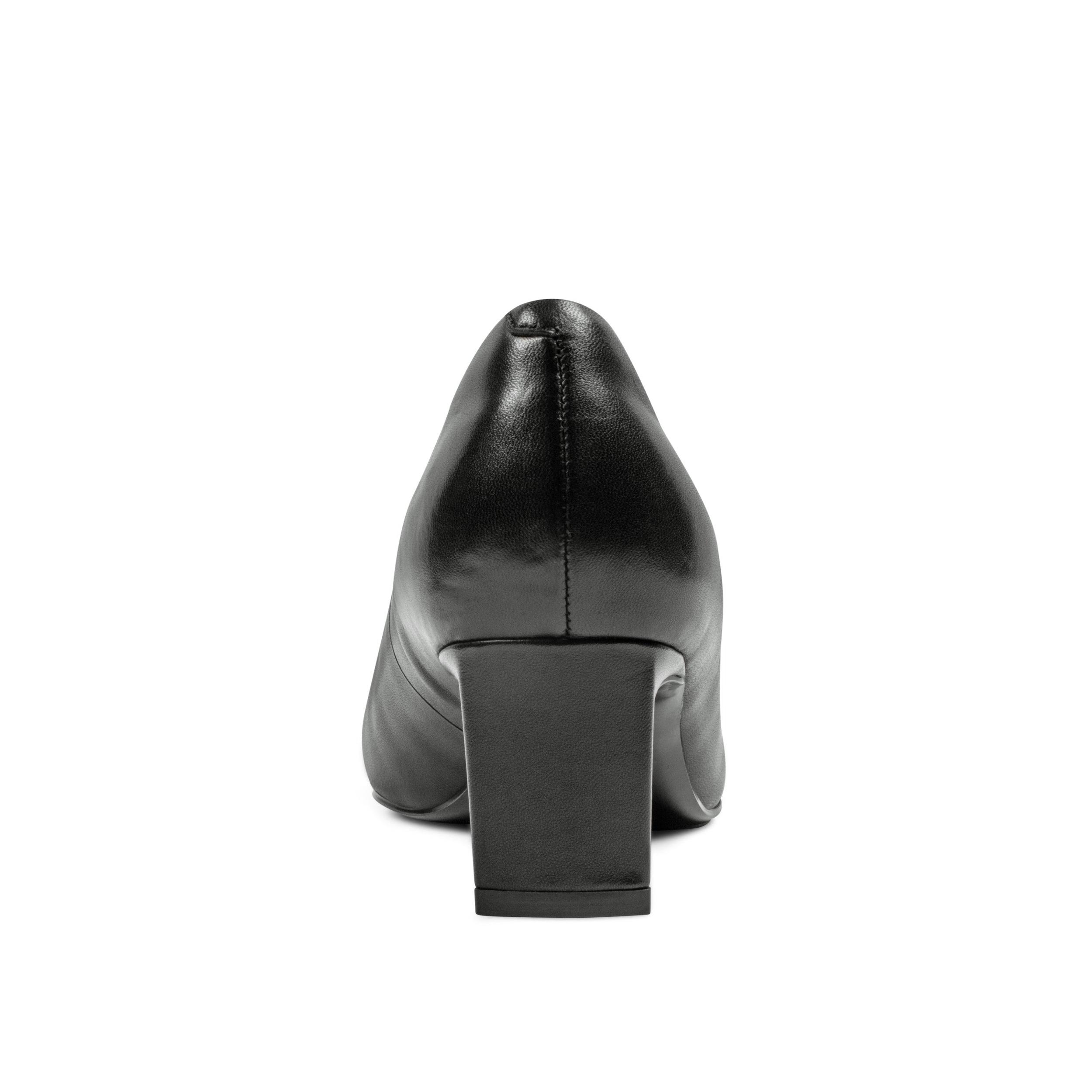 Women's Total Motion Merida Classic Dress Pumps Product Image