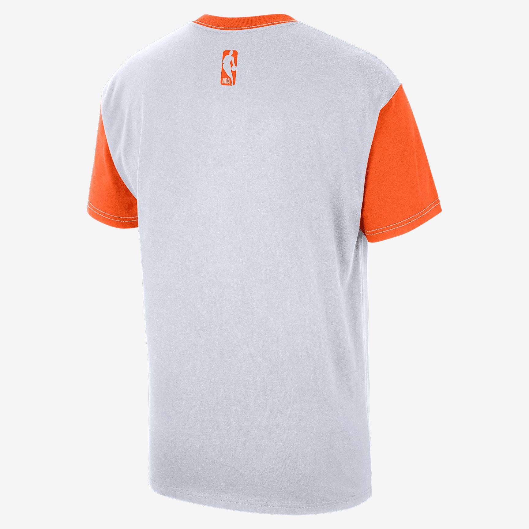 New York Knicks Courtside City Edition Men's Nike NBA T-Shirt Product Image