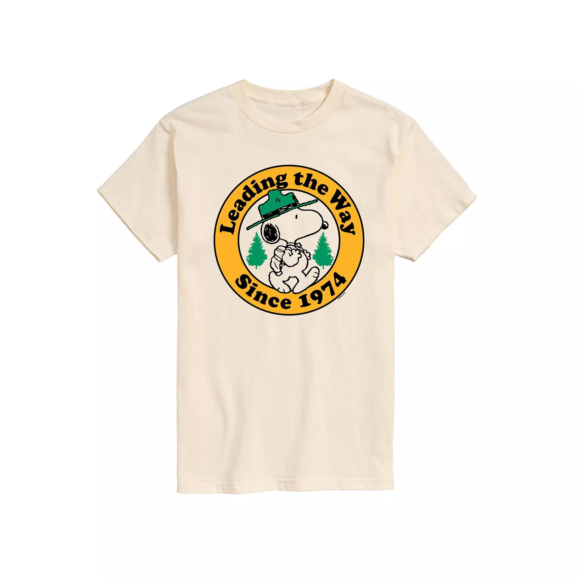 Men's Peanuts Snoopy Leading The Way Graphic Tee,  Product Image