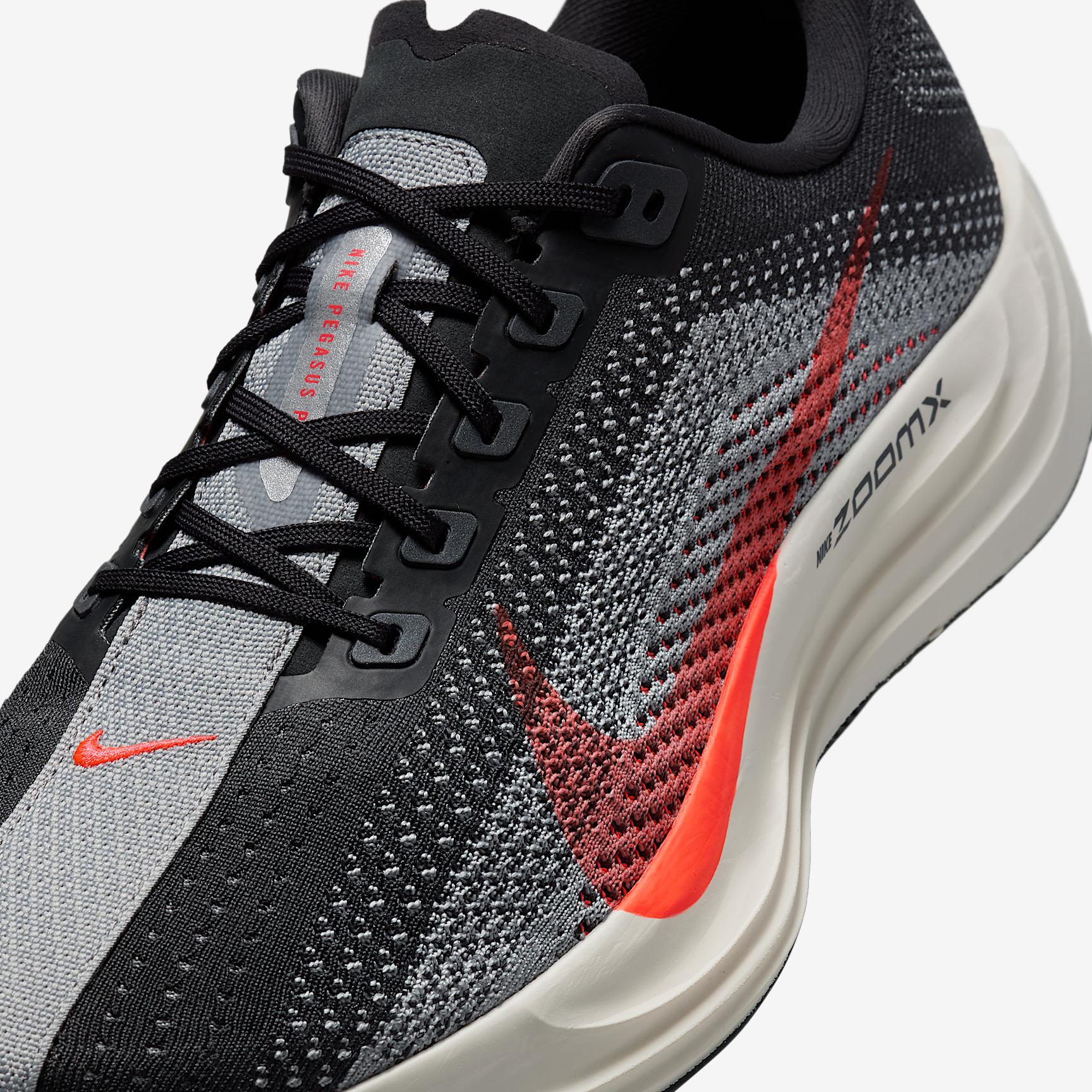 Nike Men's Pegasus Plus Road Running Shoes Product Image