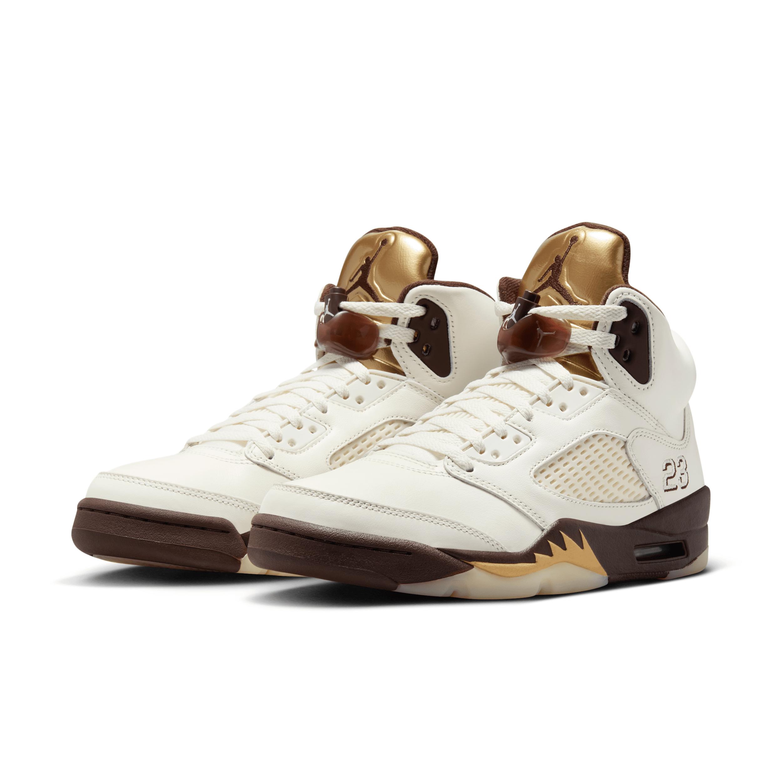 Womens Air Retro 5 Basketball Shoes Product Image