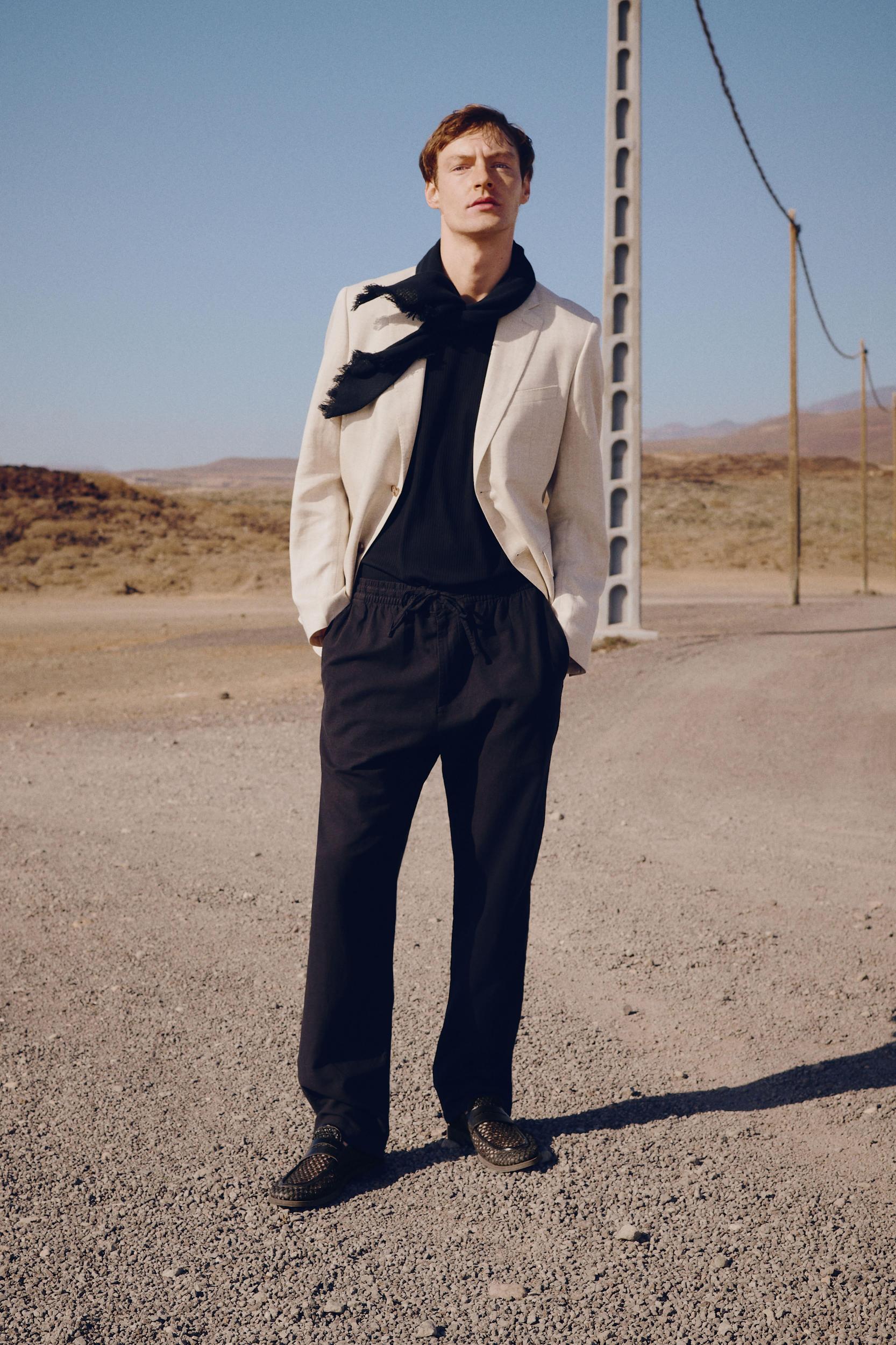 Regular-Fit Linen-Blend Pants Product Image