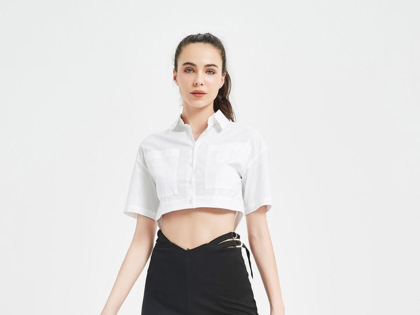 Cut-Out Belted Detail Wide-Leg Cropped Pants Product Image